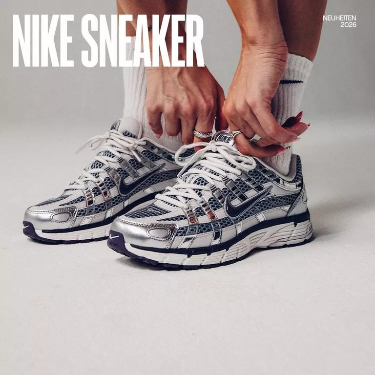NIKE FOOTWEAR