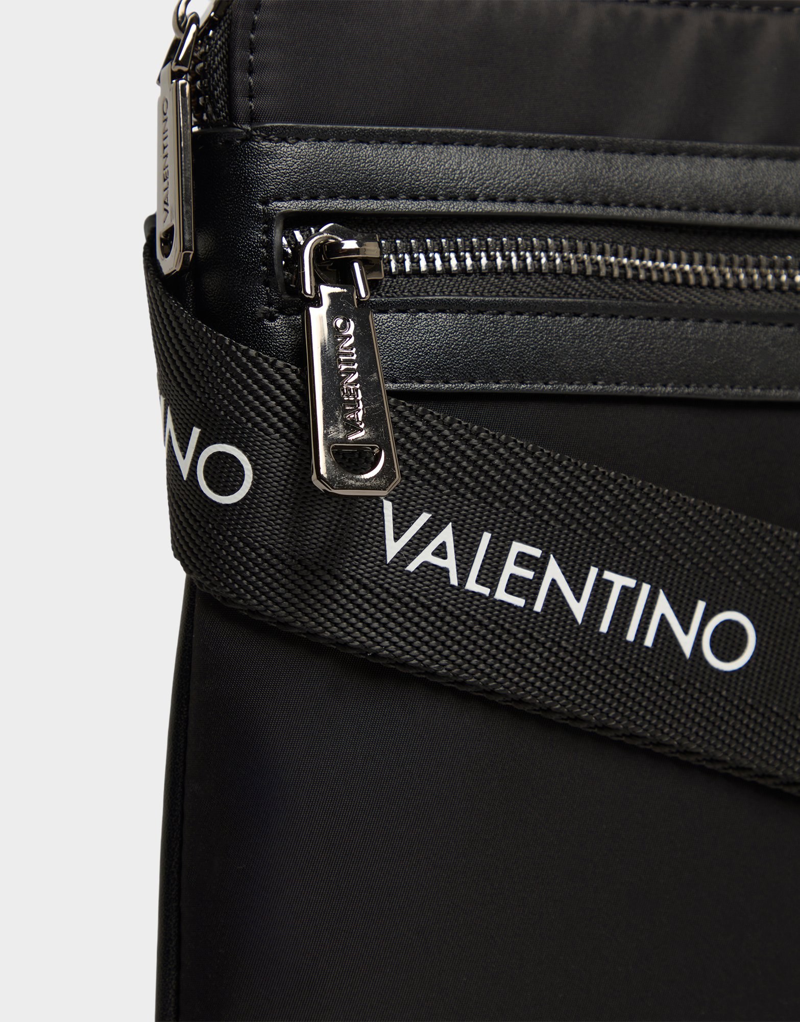 Valentino Kylo Umhängetasche