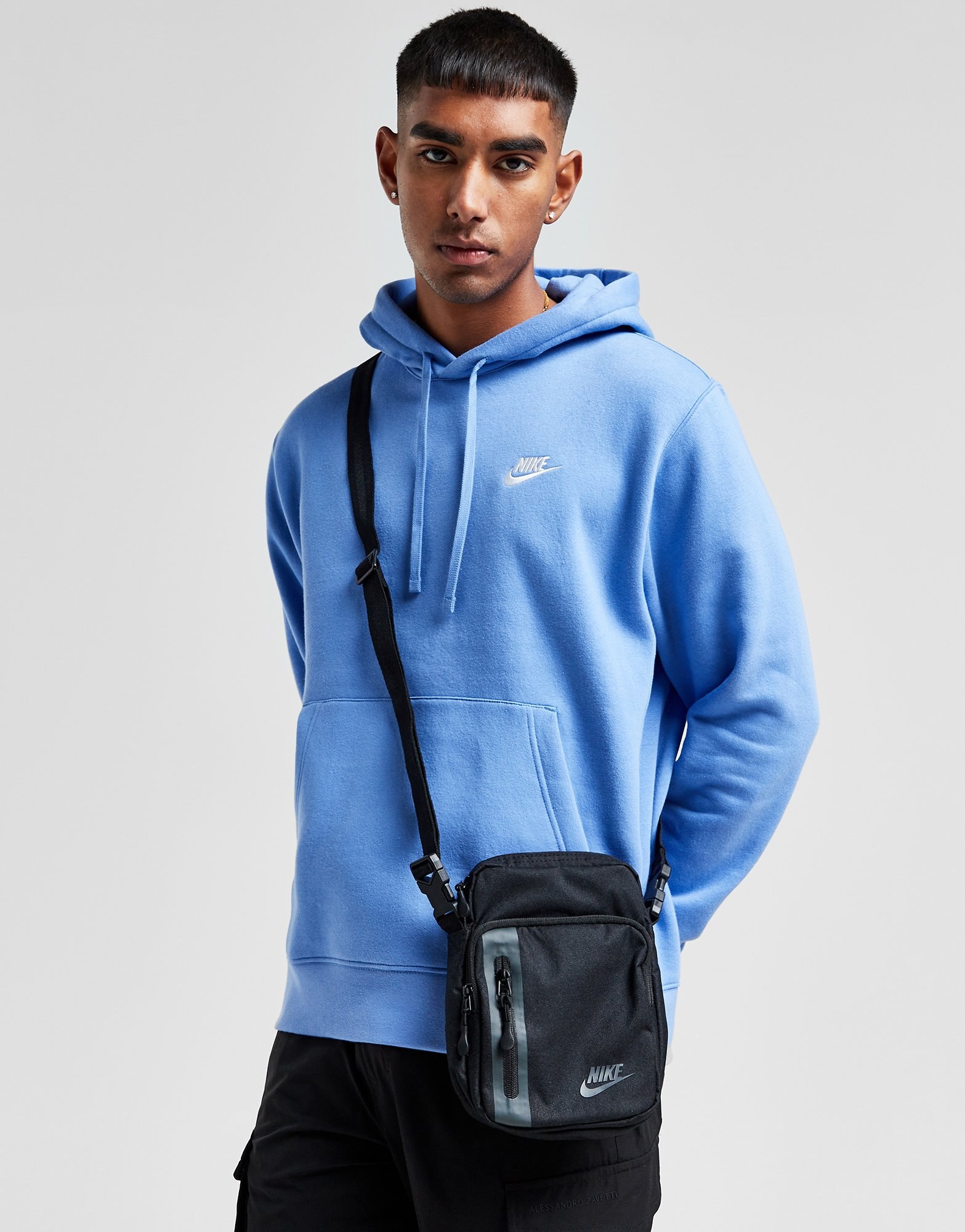 Nike Elemental Premium Umhängetasche