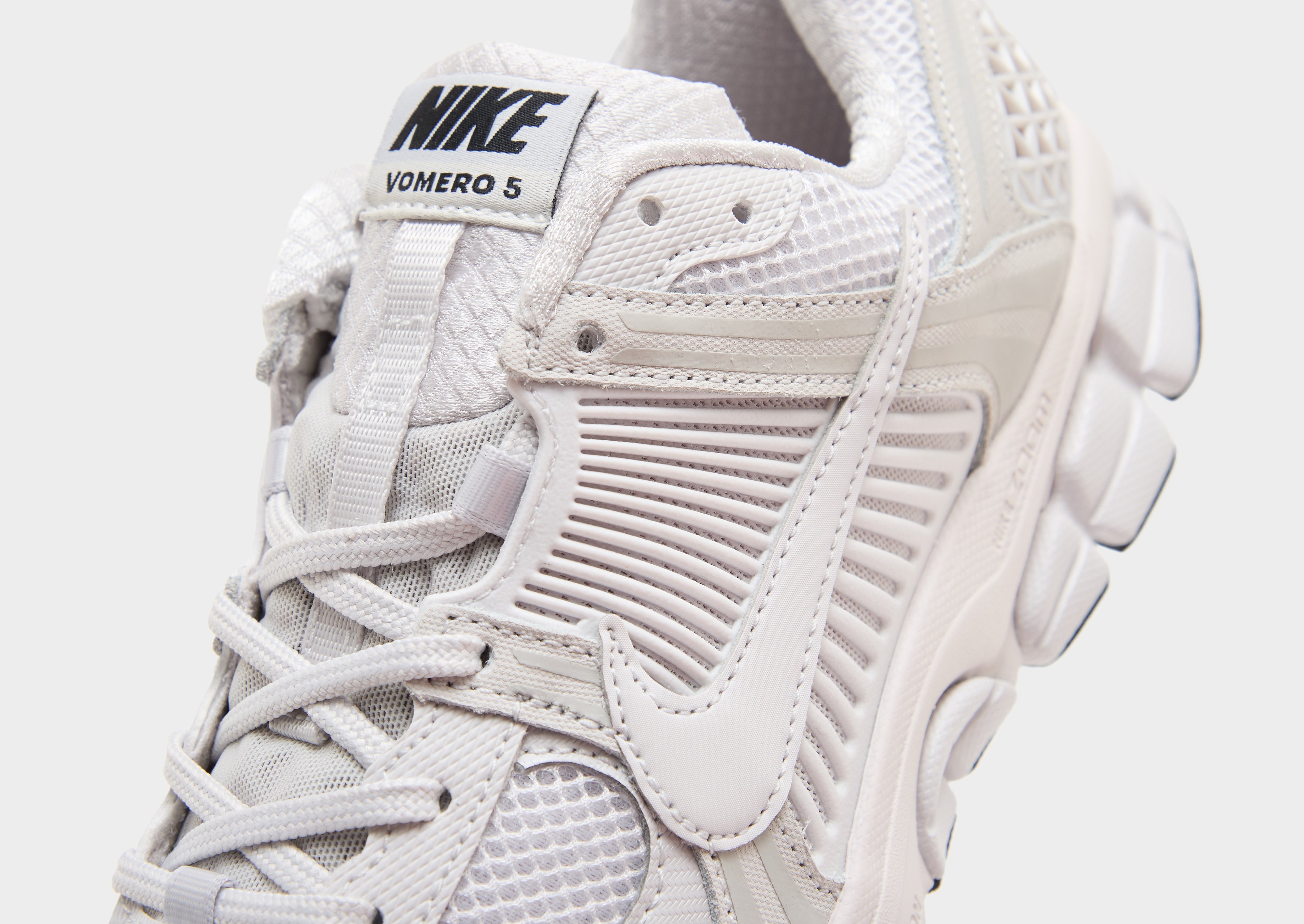 Nike Zoom Vomero 5
