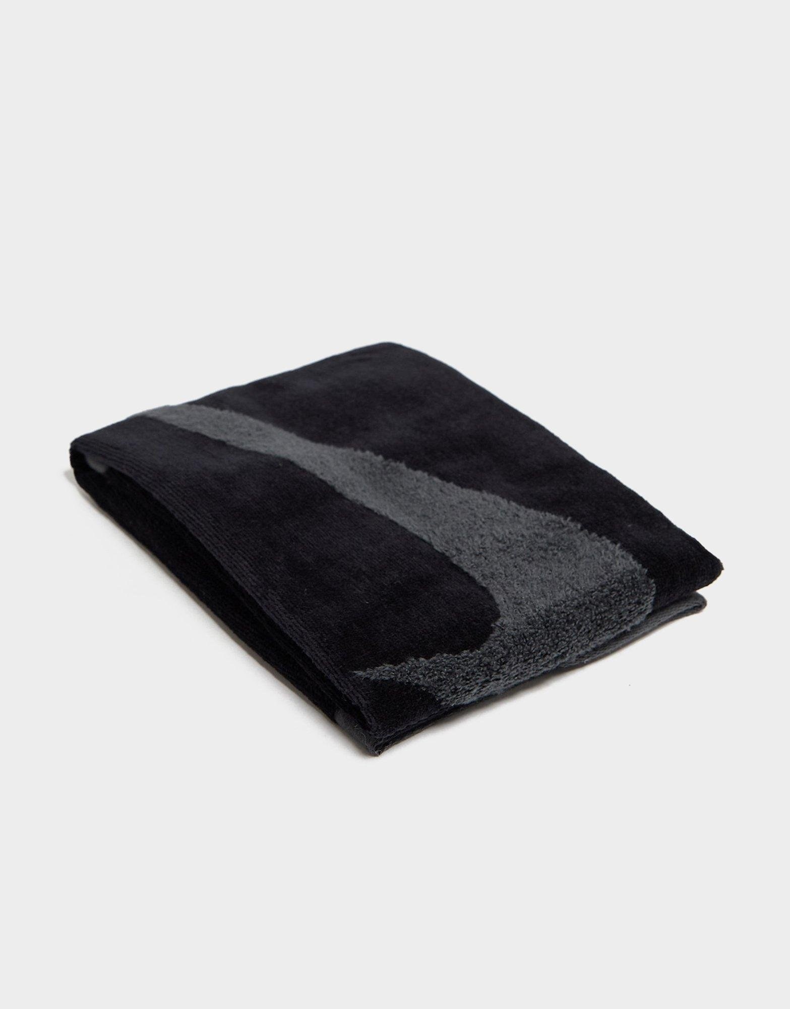 Nike Medium Sporthandtuch