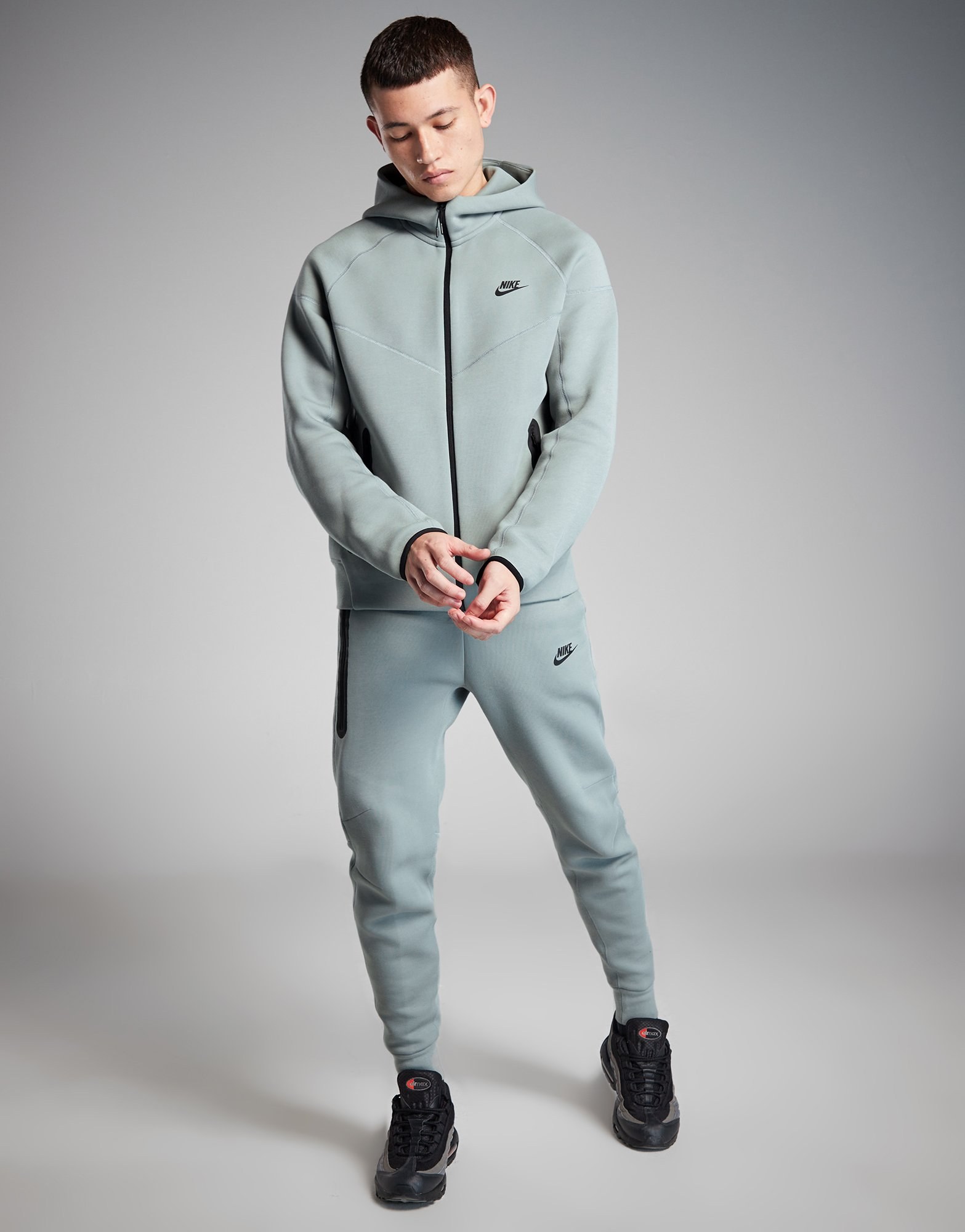 Nike Tech Fleece Full Zip Hoodie