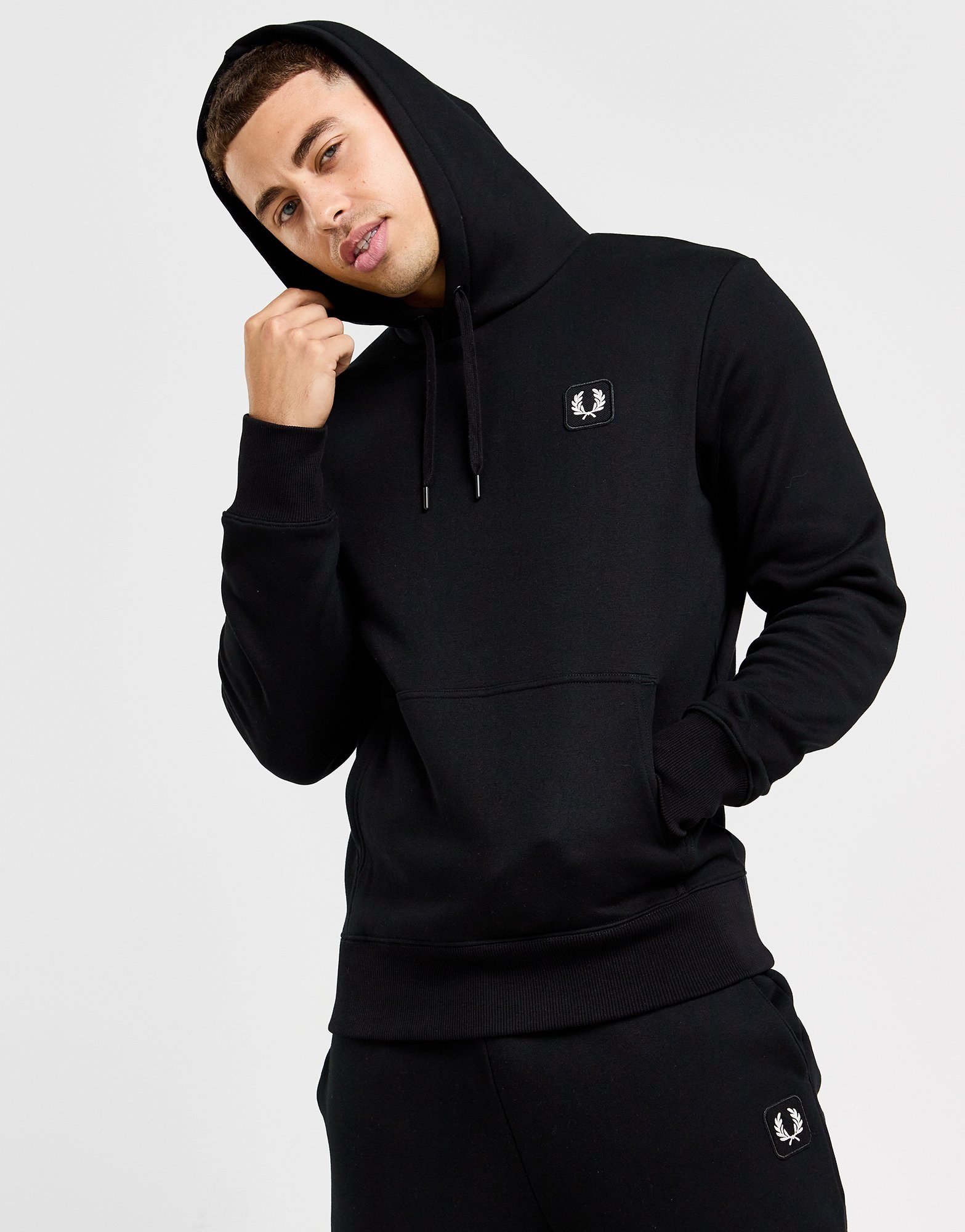 Fred Perry Badge Overhead Hoodie