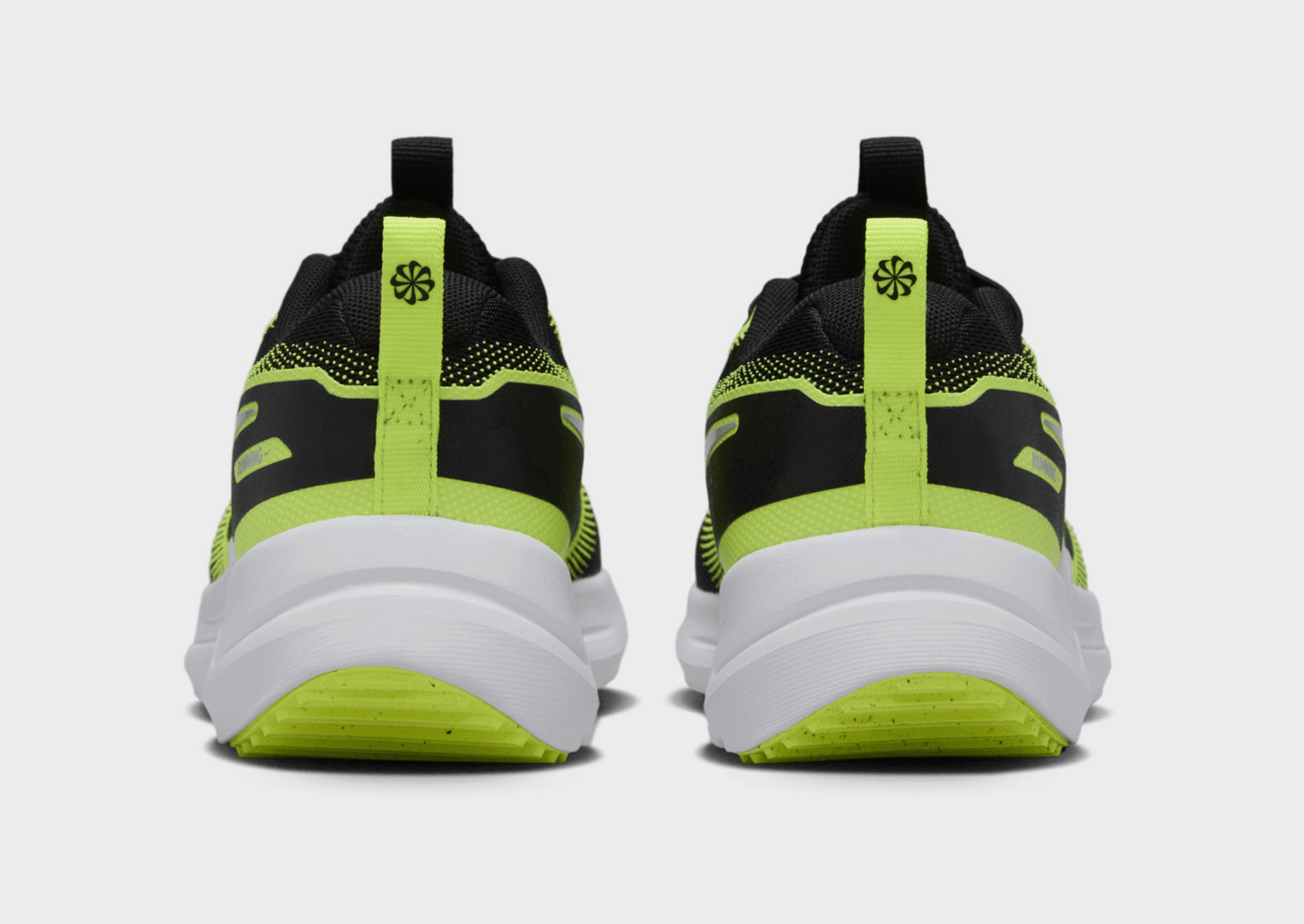 Nike COSMIC RUNNER JUNIOR