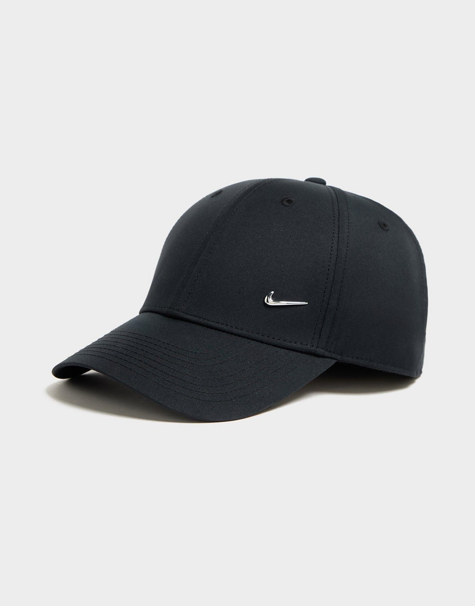 Nike Club Structured Metal Swoosh Cap