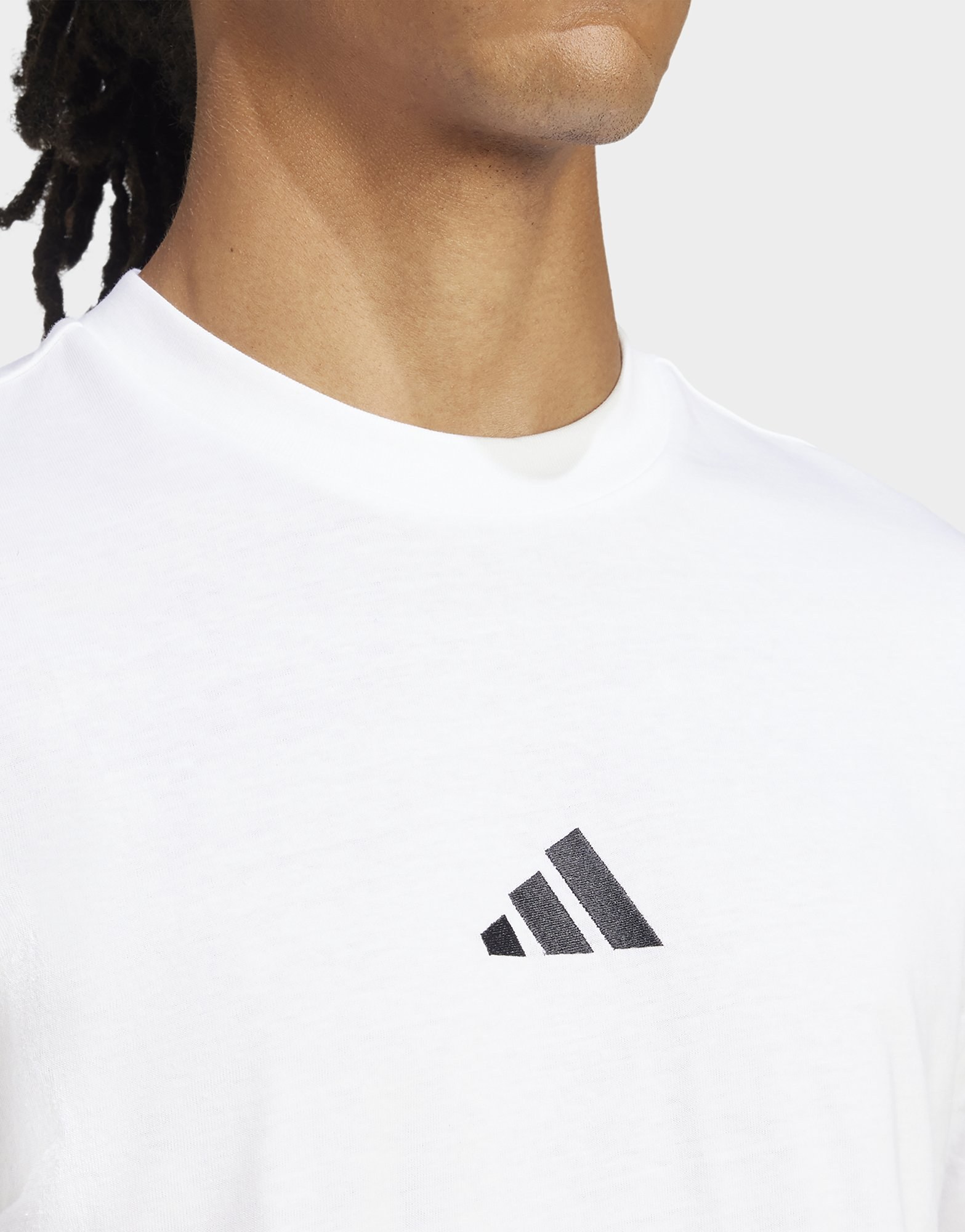 adidas Essentials Small Logo Single Jersey T-shirt