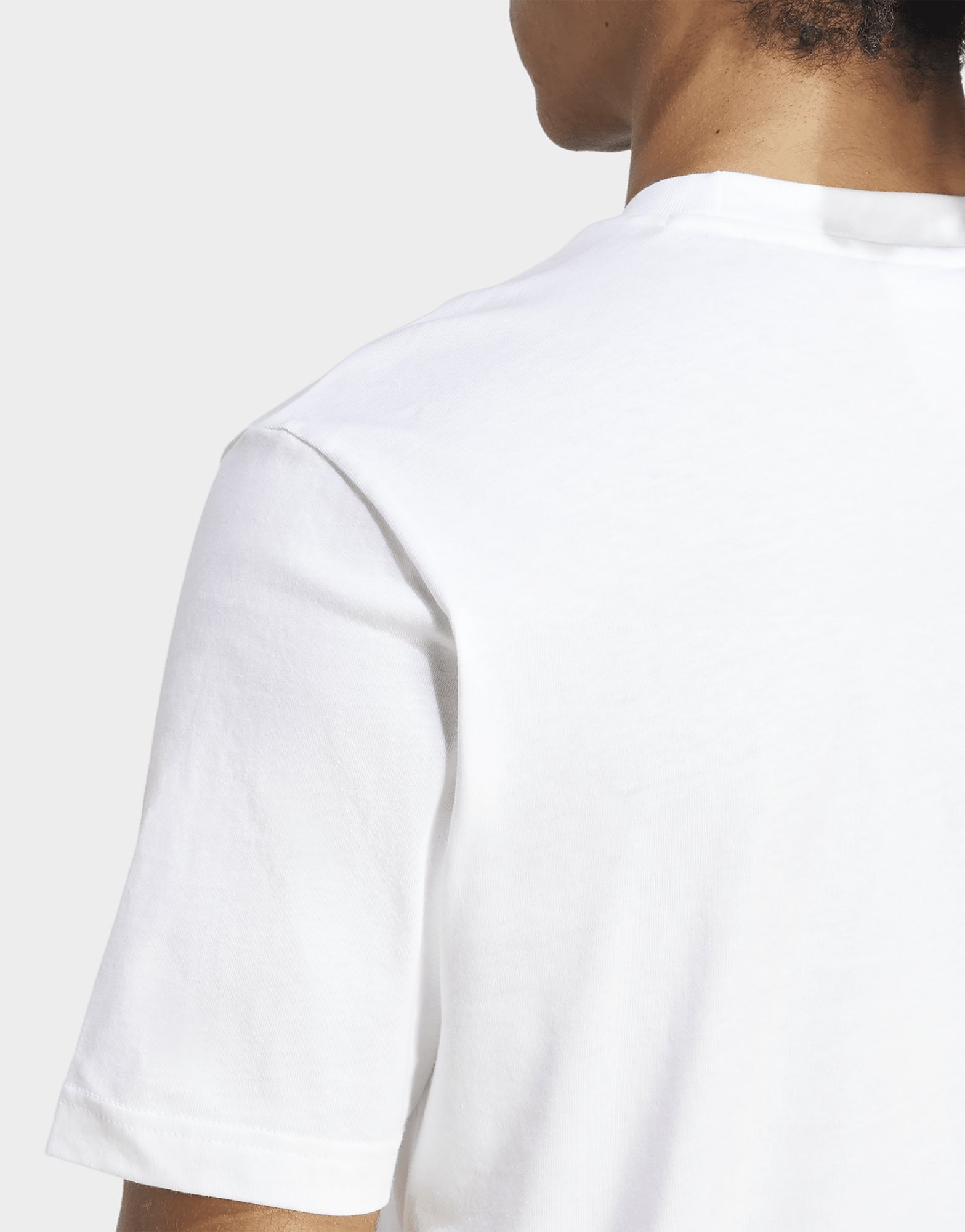 adidas Essentials Small Logo Single Jersey T-shirt