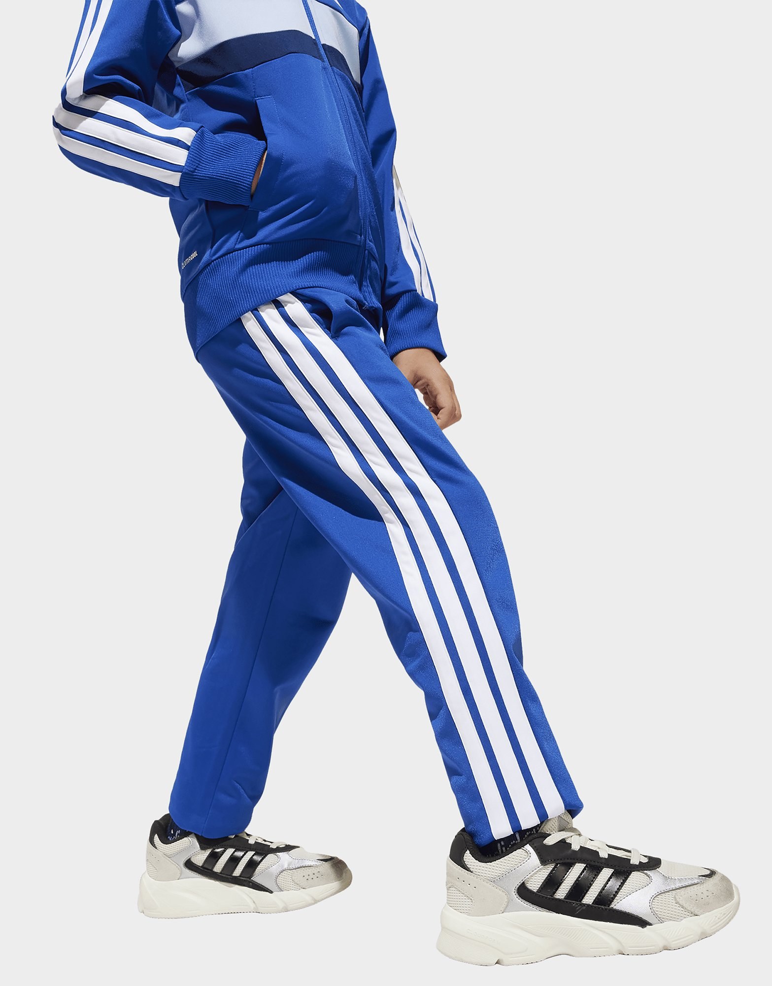 adidas Seasonal Essentials Tiberio 3-Streifen Tricot Kids Trainingsanzug