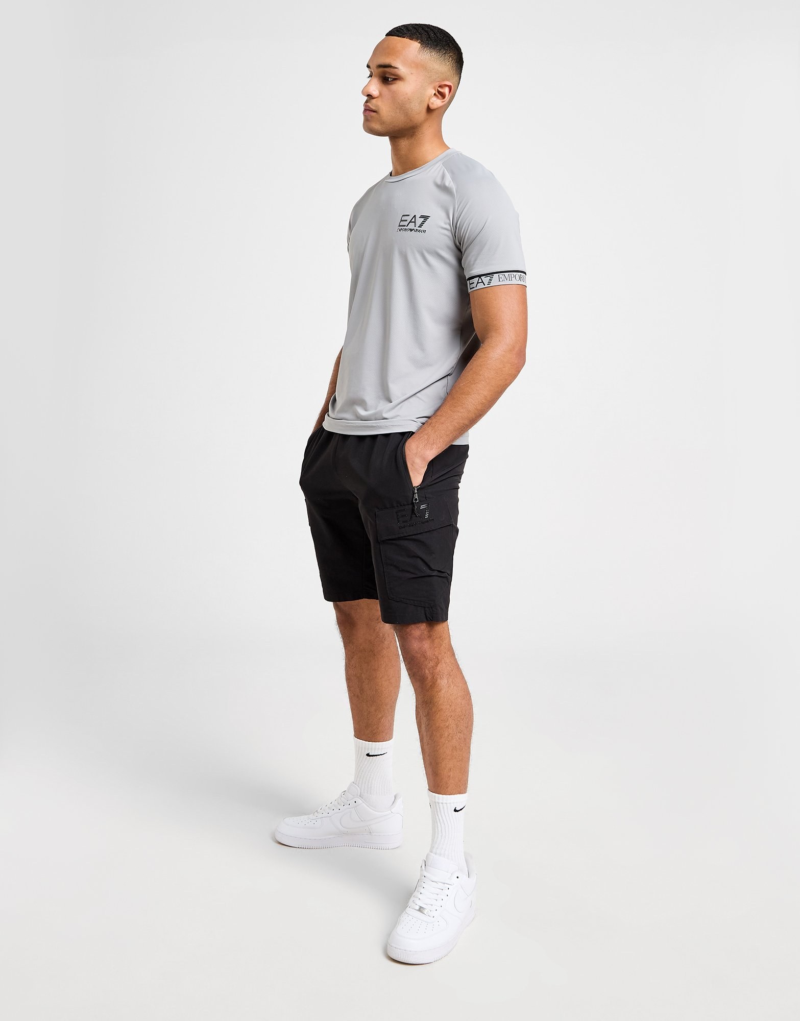 EA7 Emporio Armani Woven Tech Cargoshorts