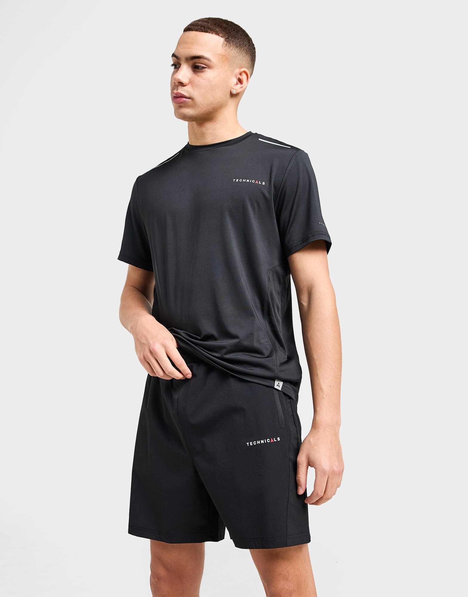 Technicals Arch Shorts