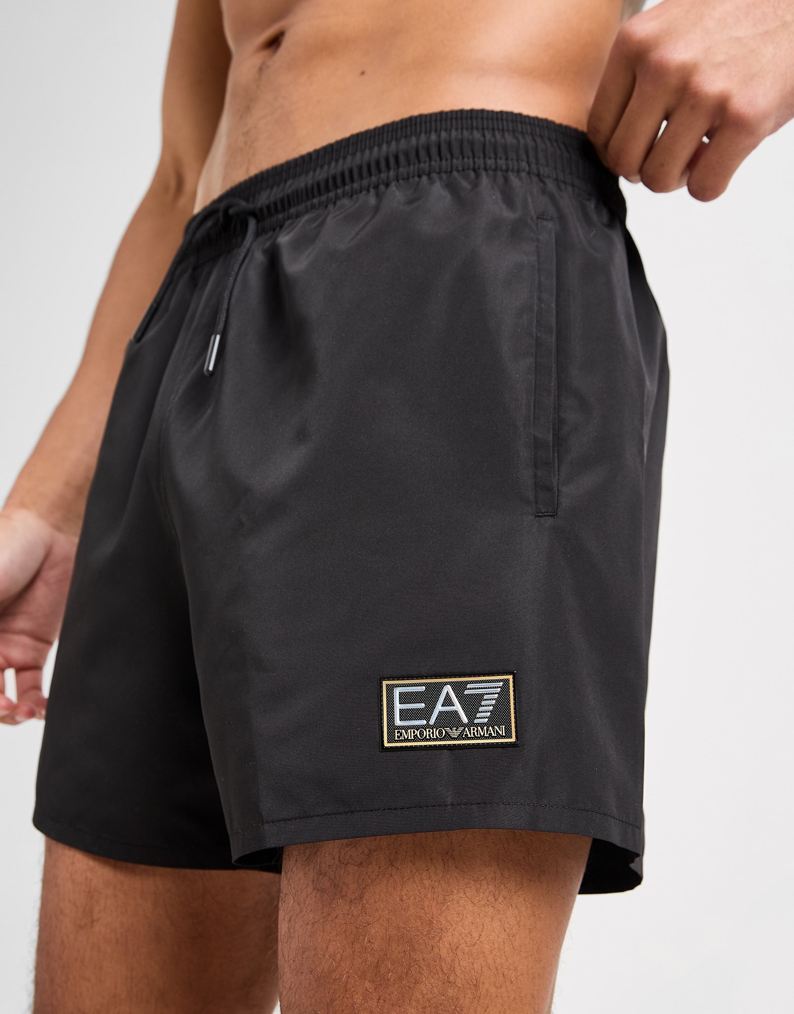 EA7 Emporio Armani Gold Badge Badeshorts
