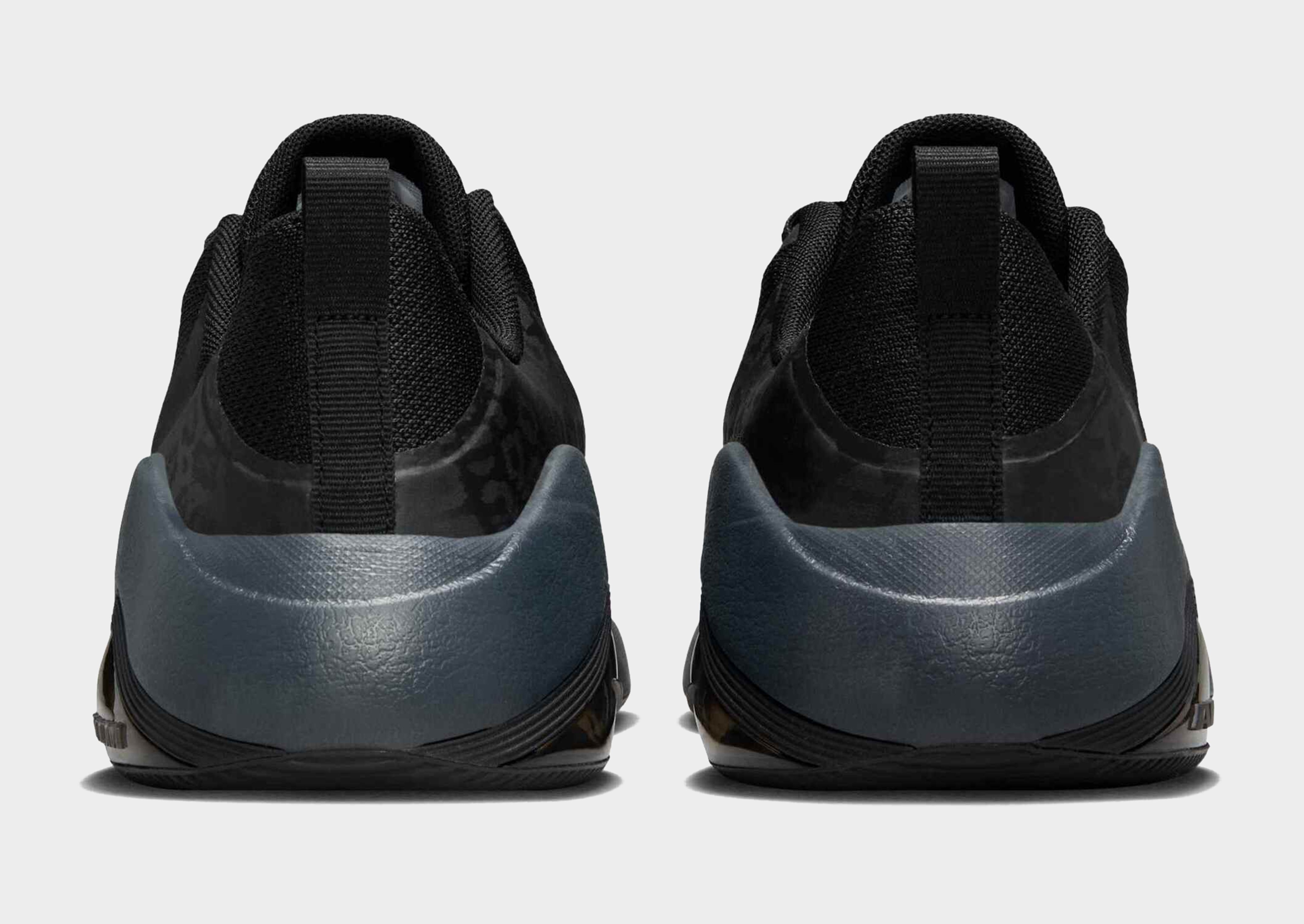 Nike WOMEN'S WORKOUT SHOES