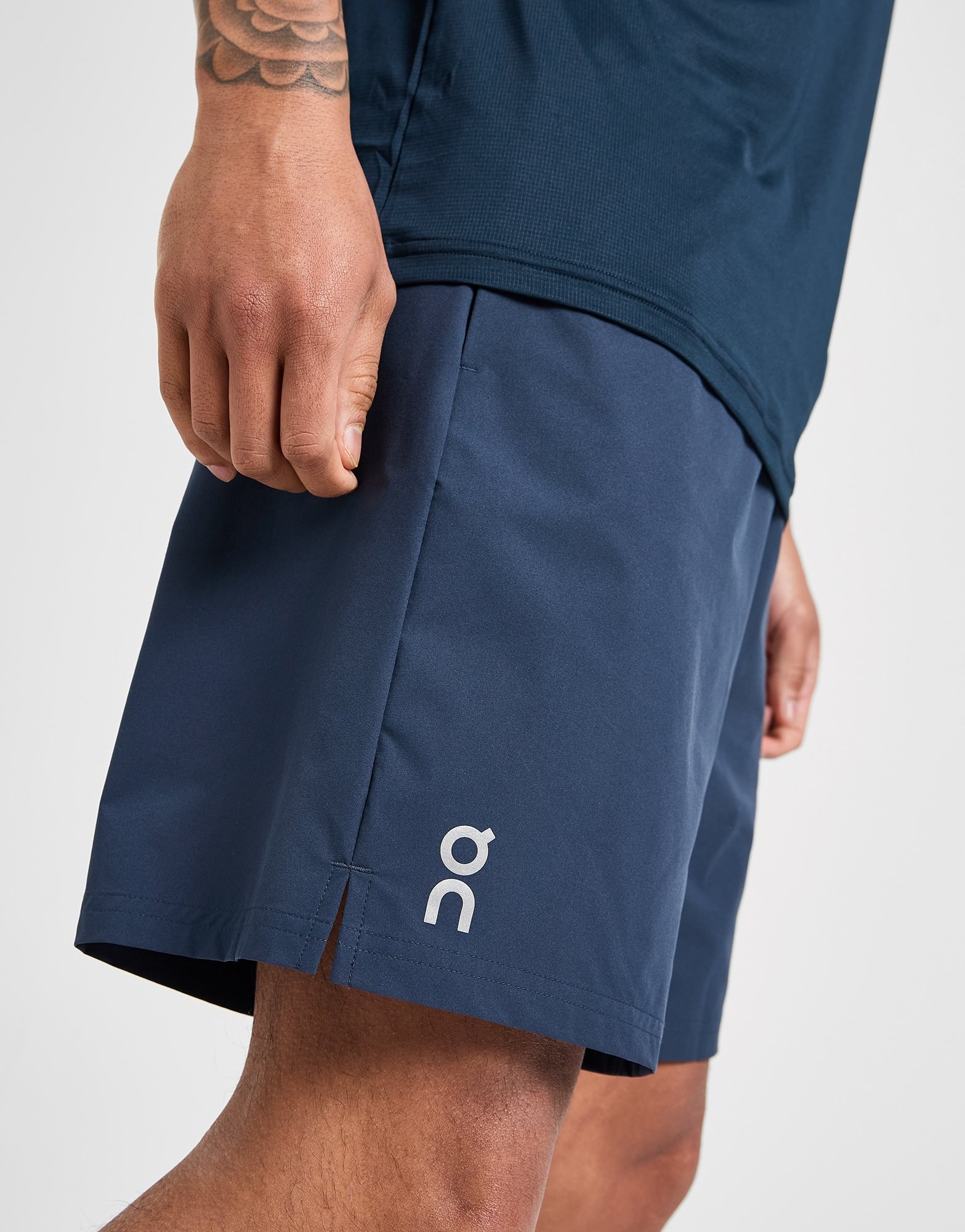On Running Core 7 Shorts