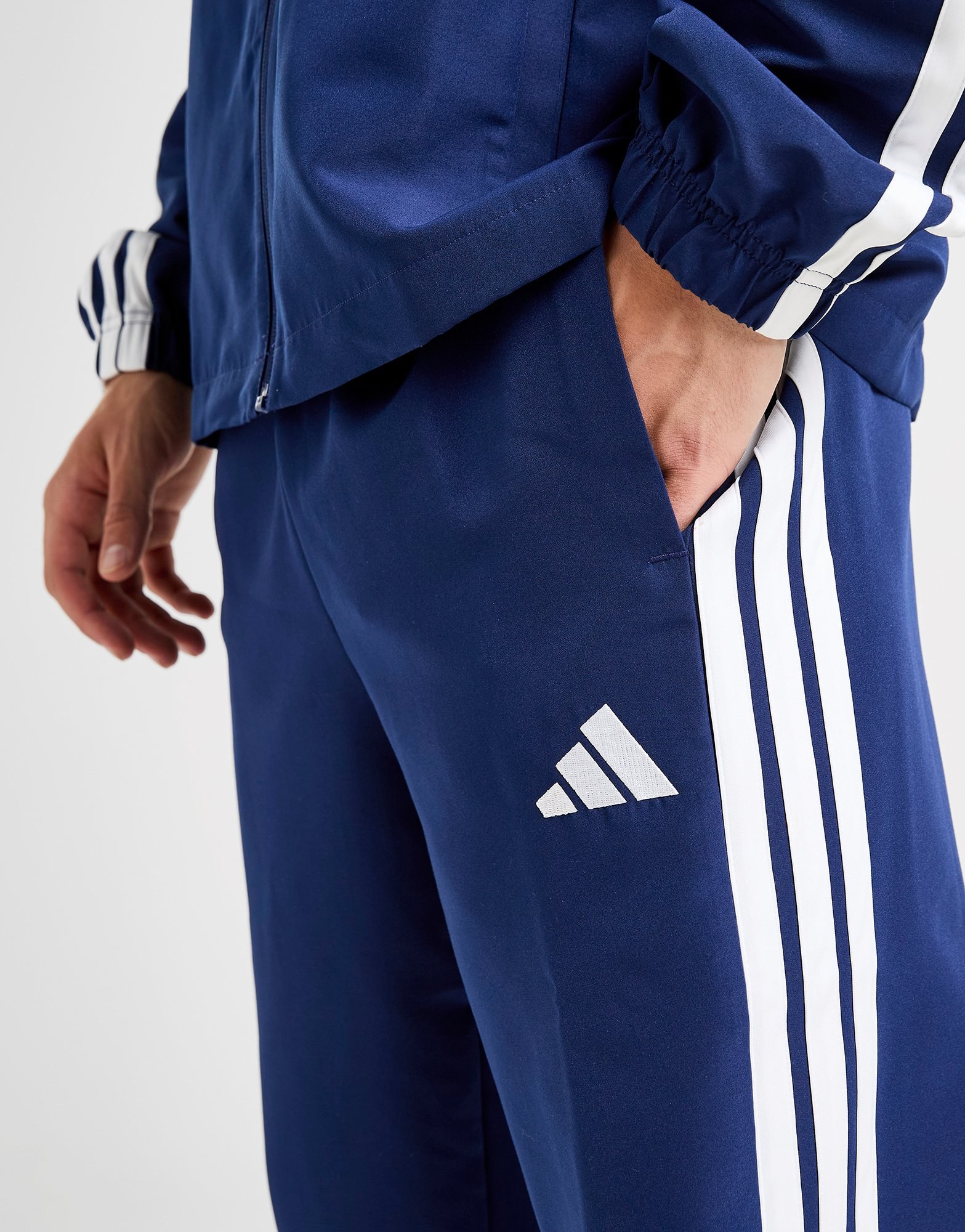 adidas Woven 3-Streifen Trainingsanzug
