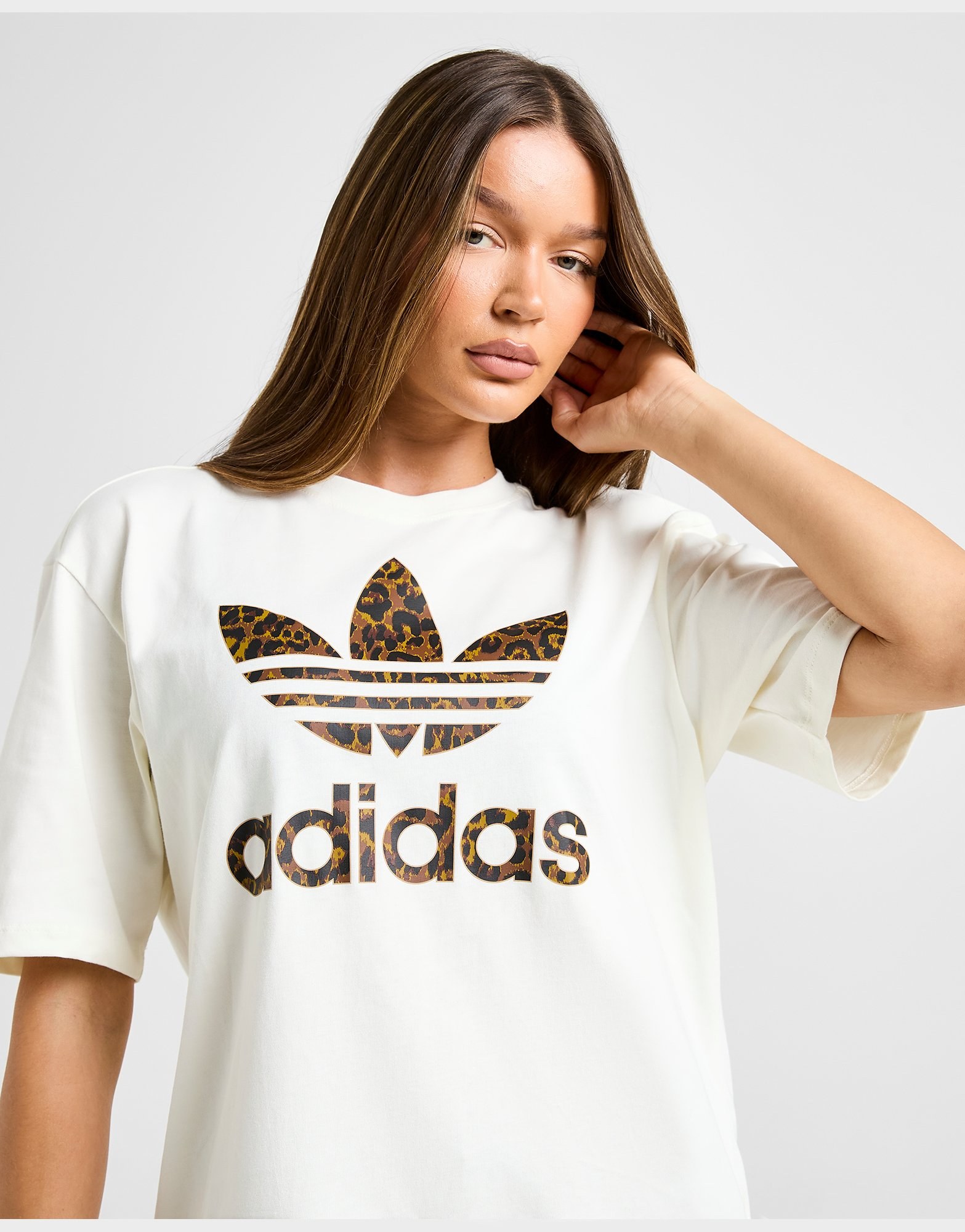 adidas Originals Leopard Print Trefoil Boyfriend T-Shirt Damen