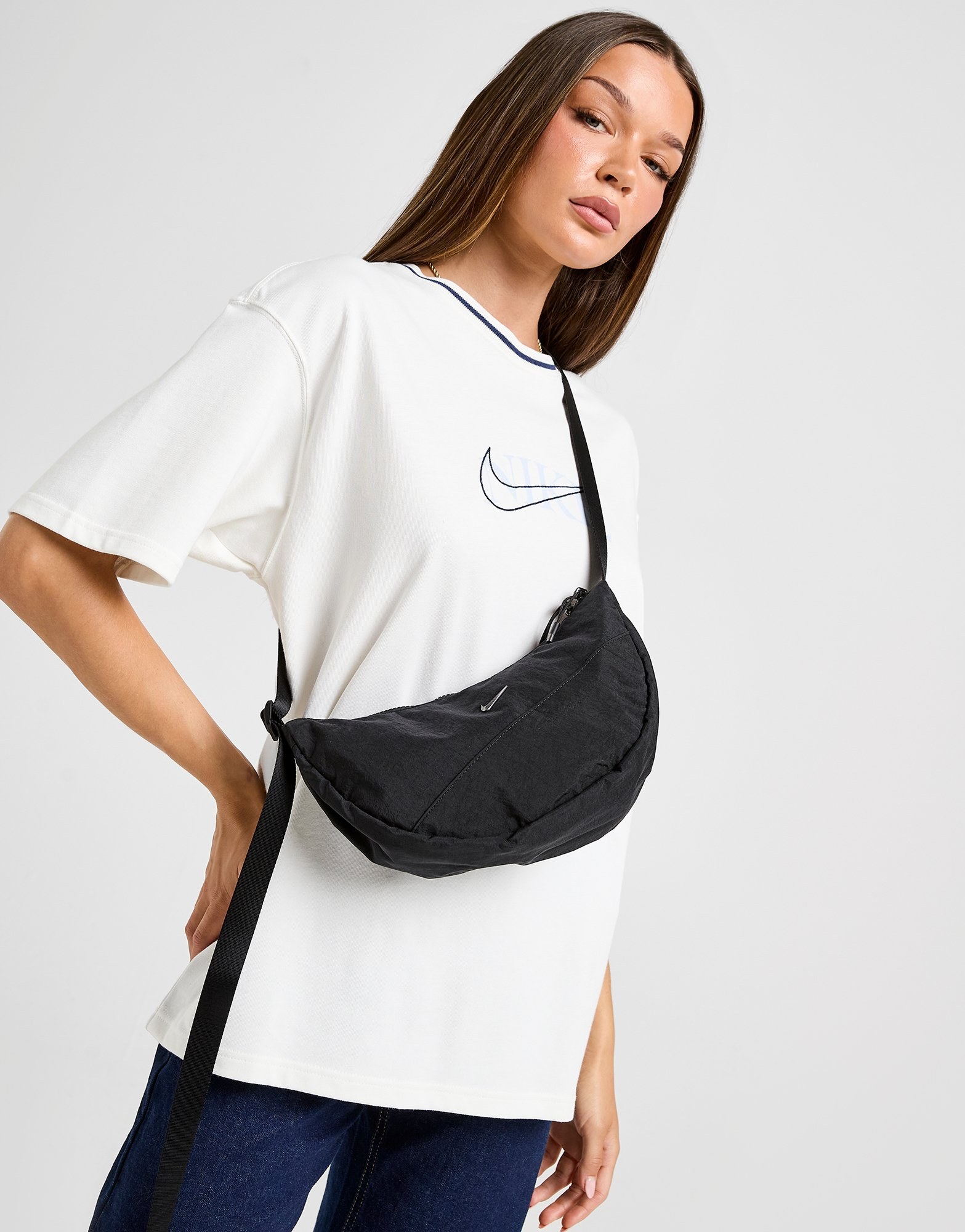 Nike Aura Crescent Umhängetasche