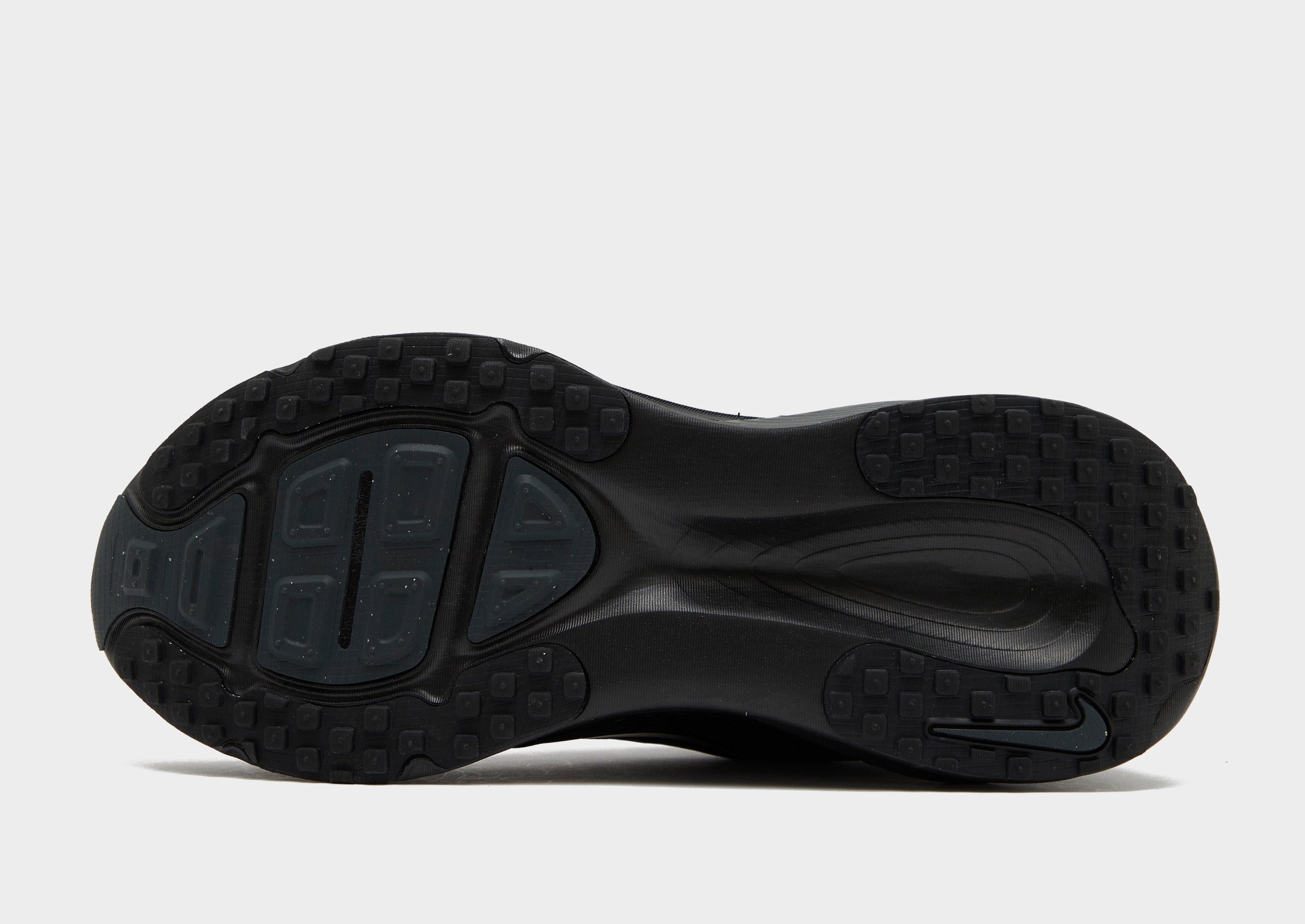 Nike Vomero 18