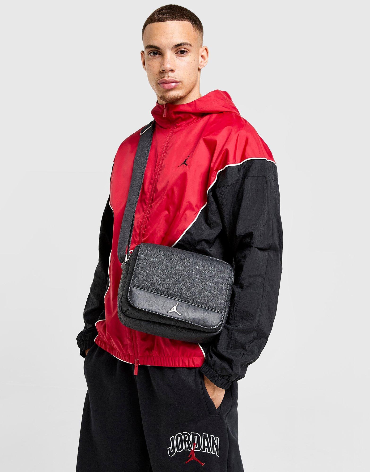 Jordan Monogram Umhängetasche