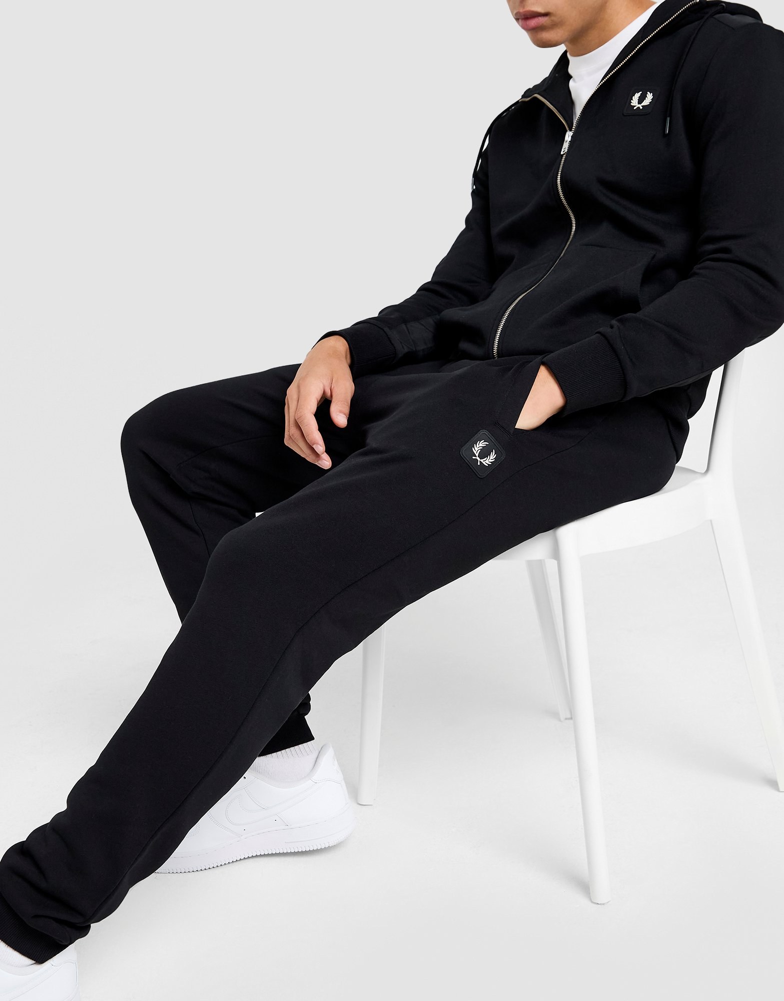 Fred Perry Badge Cuffed Jogginghose