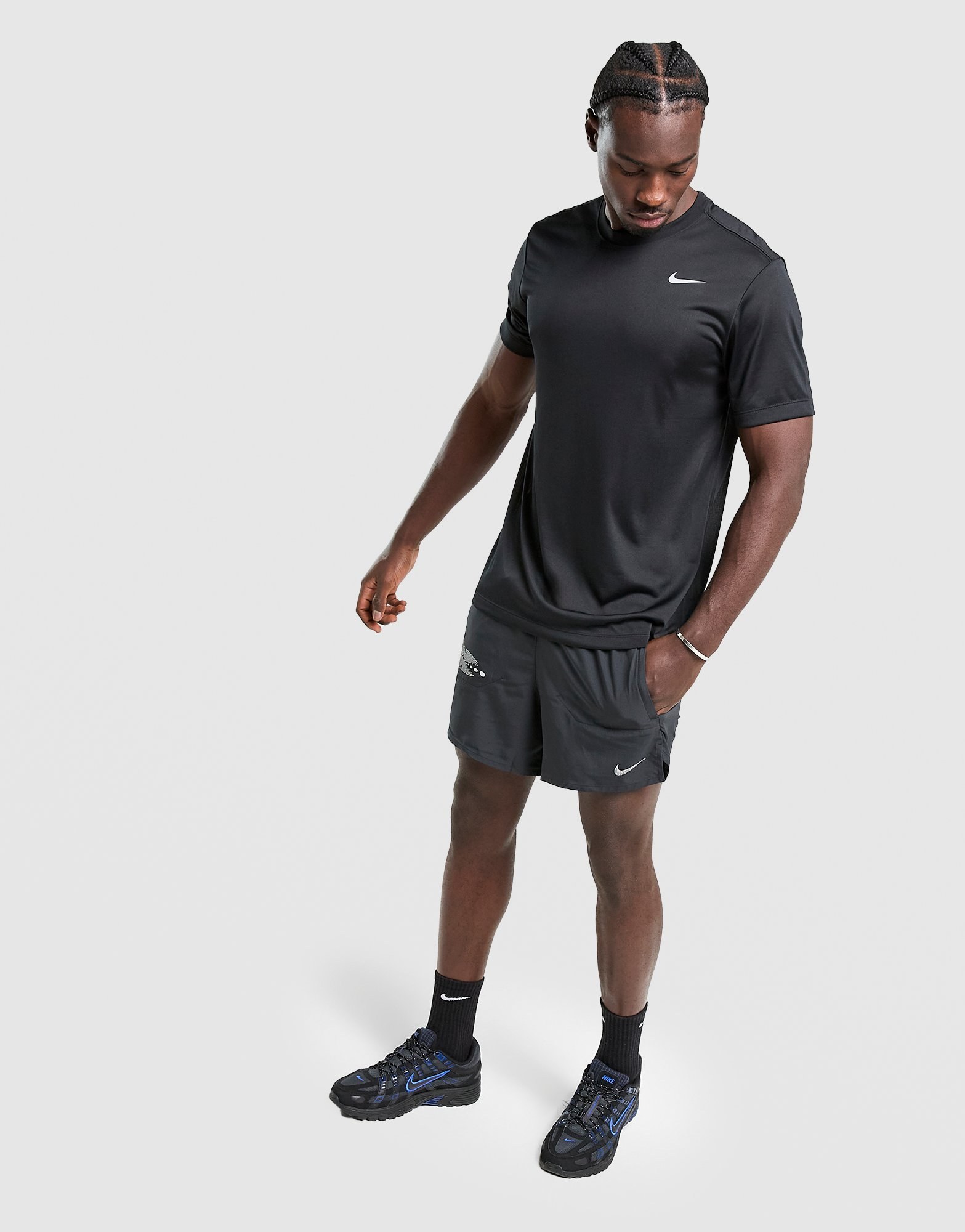 Nike Stride Graphic Shorts