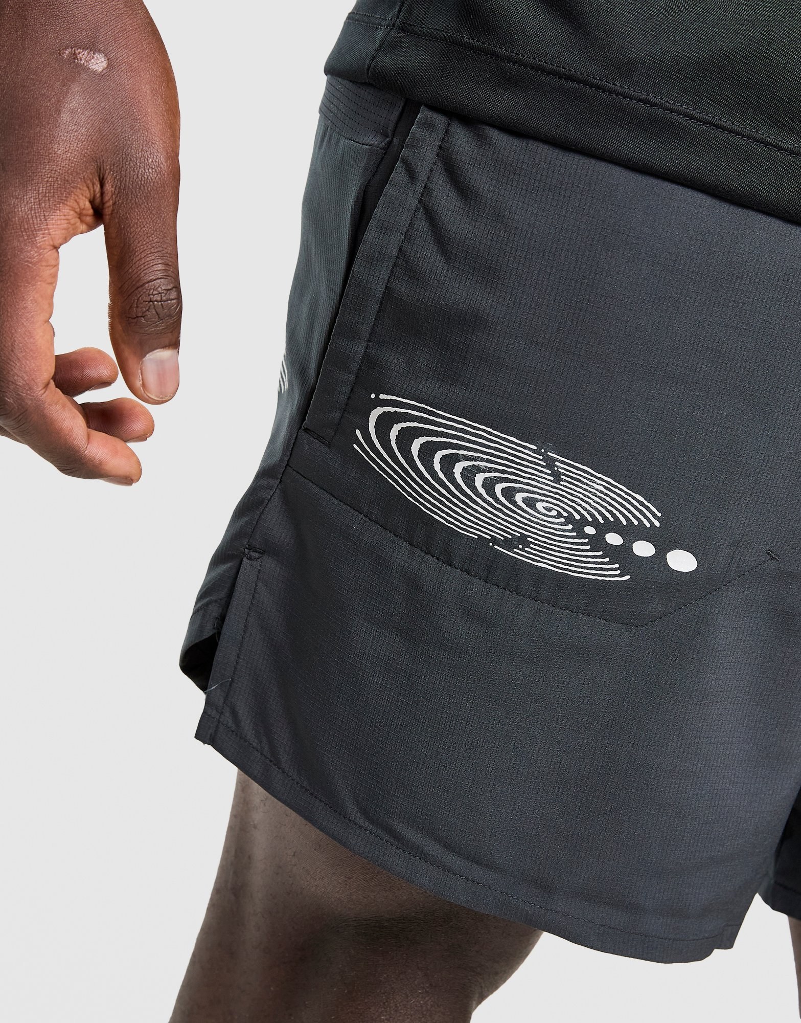 Nike Stride Graphic Shorts