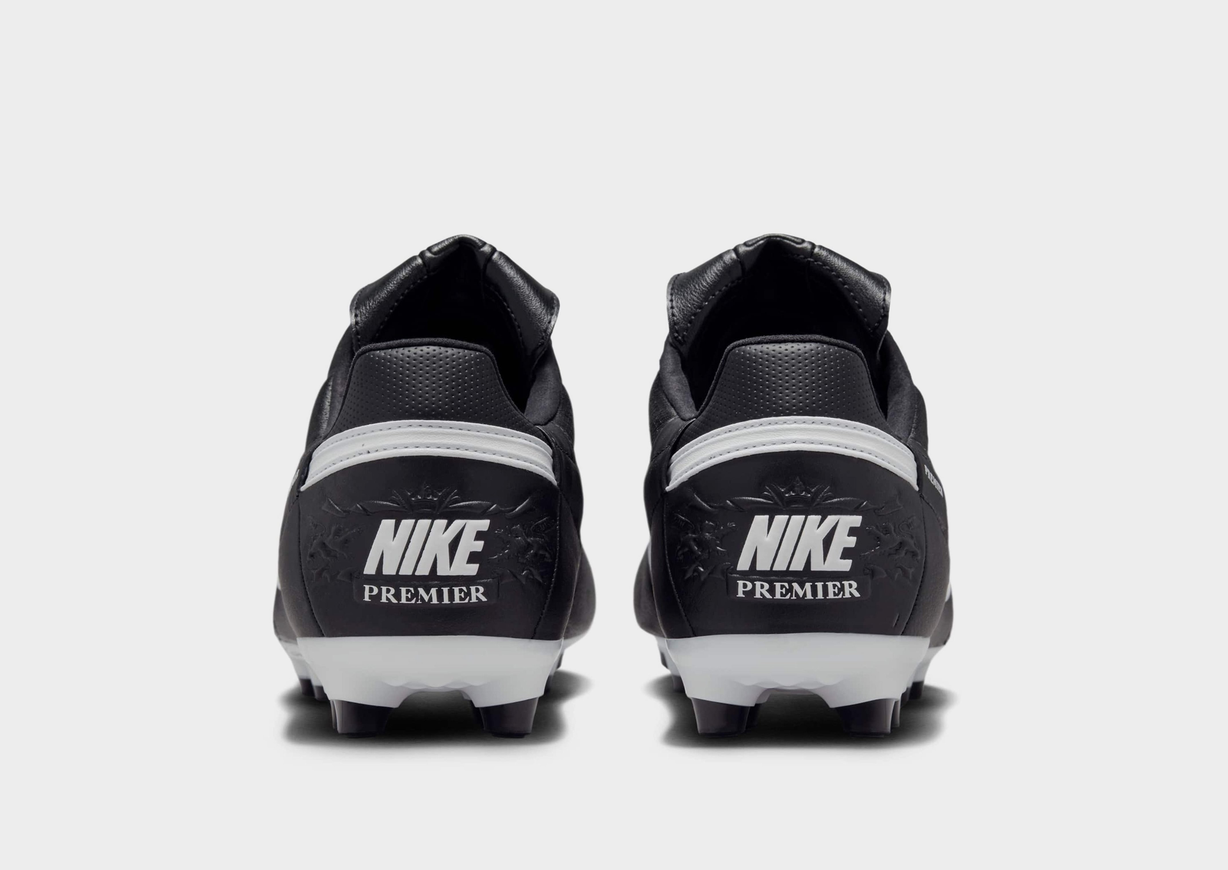 Nike FIRM-GROUND LOW-TOP