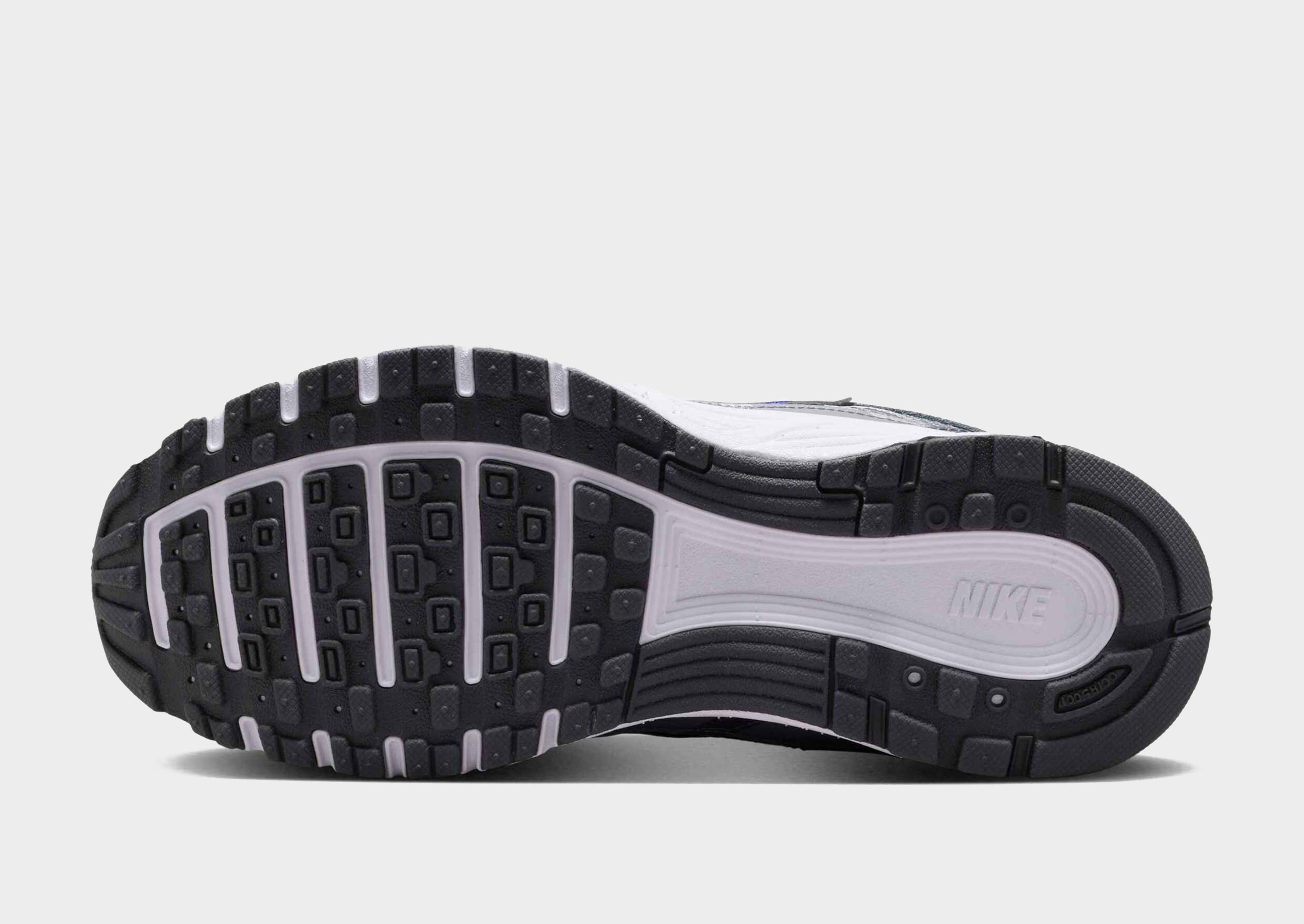 Nike P-6000 Junior