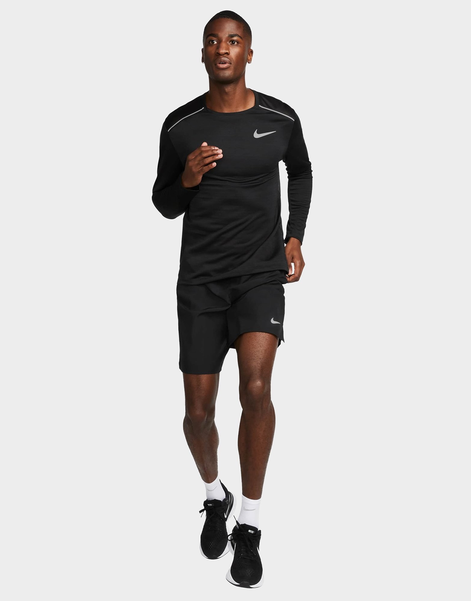 Nike MEN'S DRI-FIT 23CM