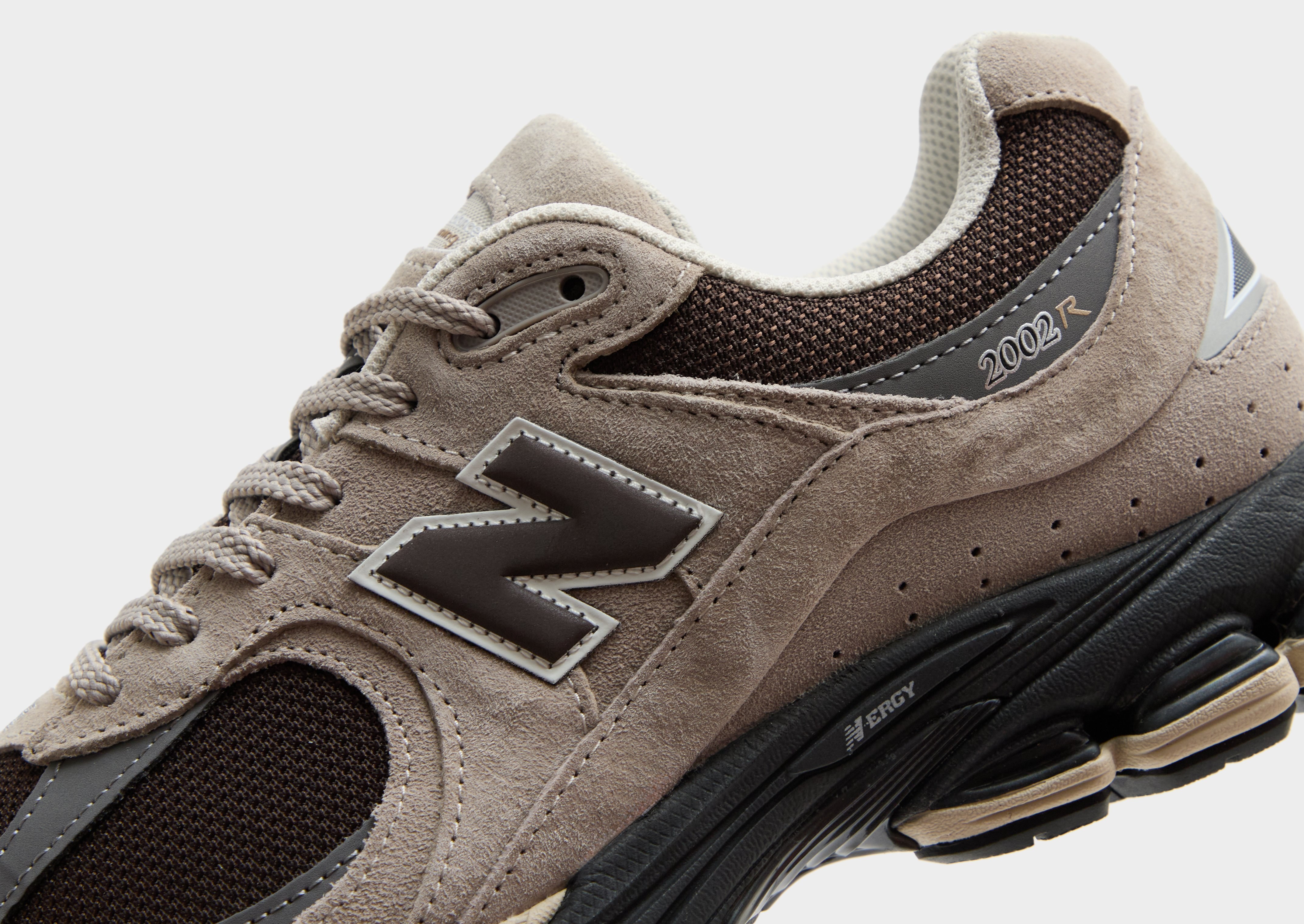 New Balance 2002R