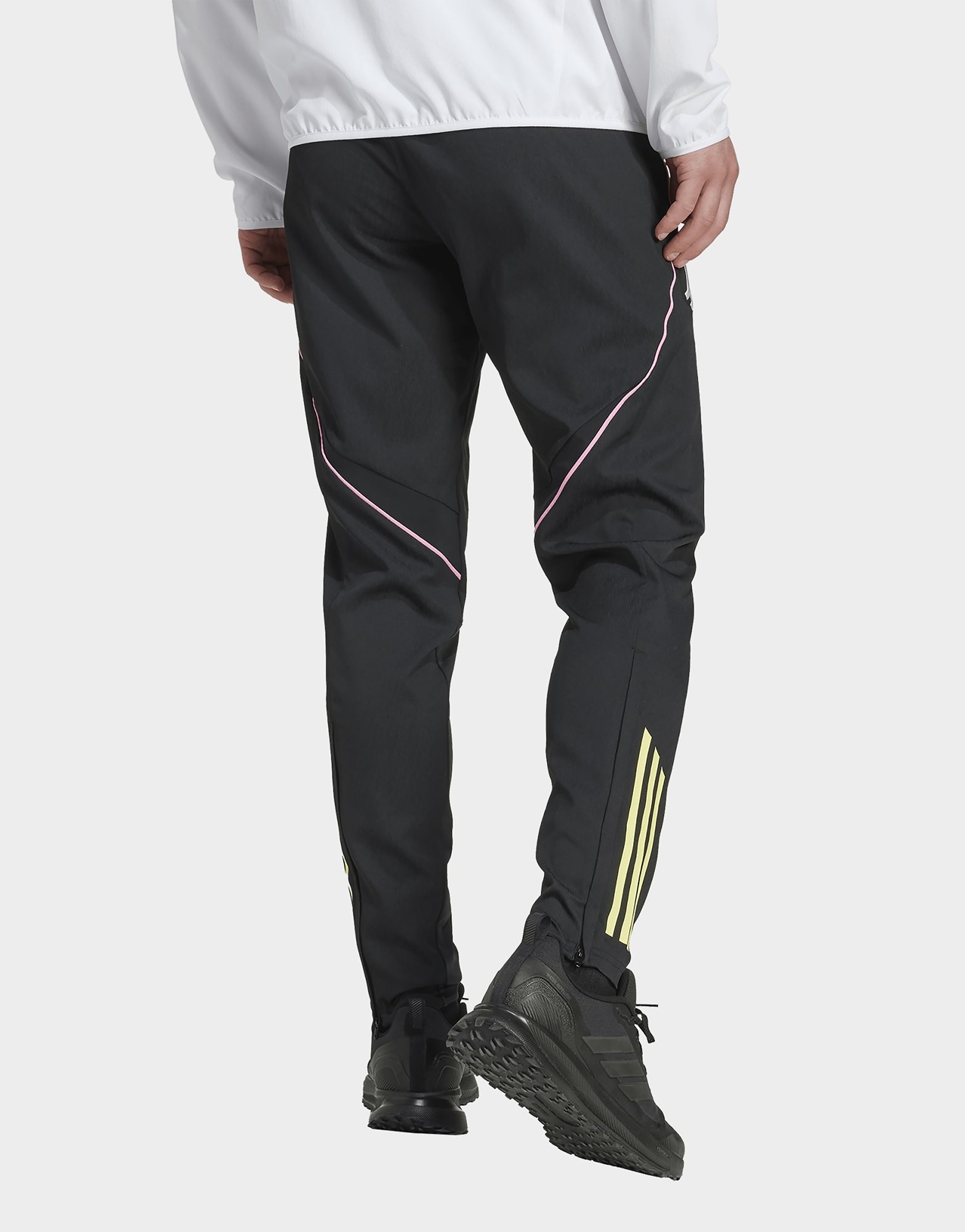 adidas Juventus Turin Tiro 25 Competition Präsentationshose