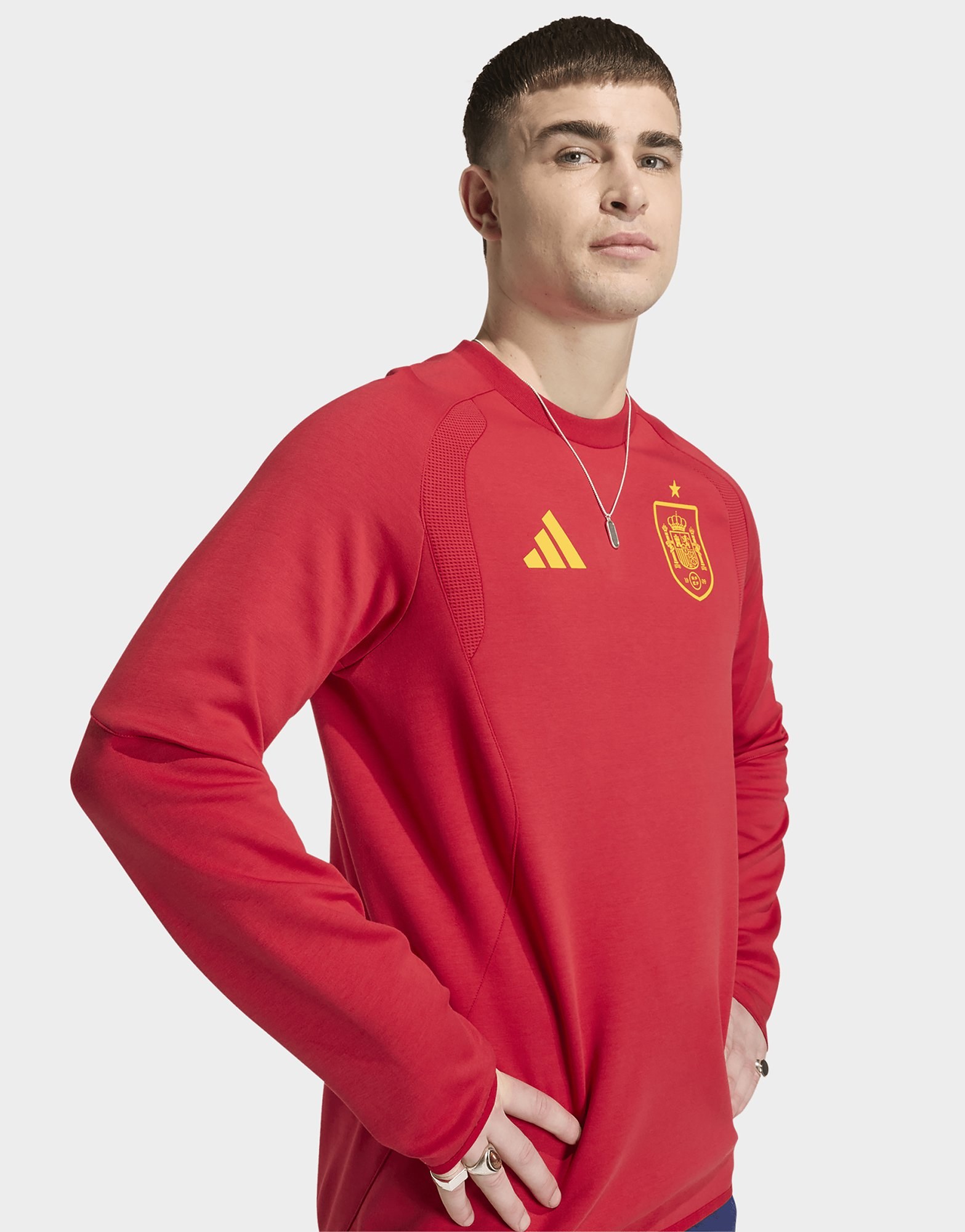 adidas Spanien Tiro Travel Pullover, Rundhalsausschnitt