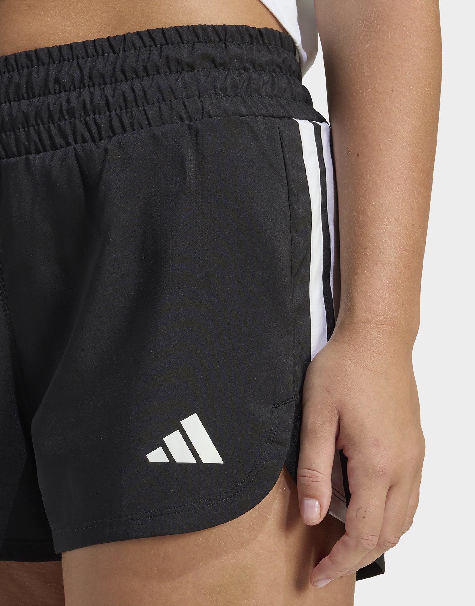 adidas Pacer Workout Shorts Mit Hohem Bund Aus Gewebtem Material