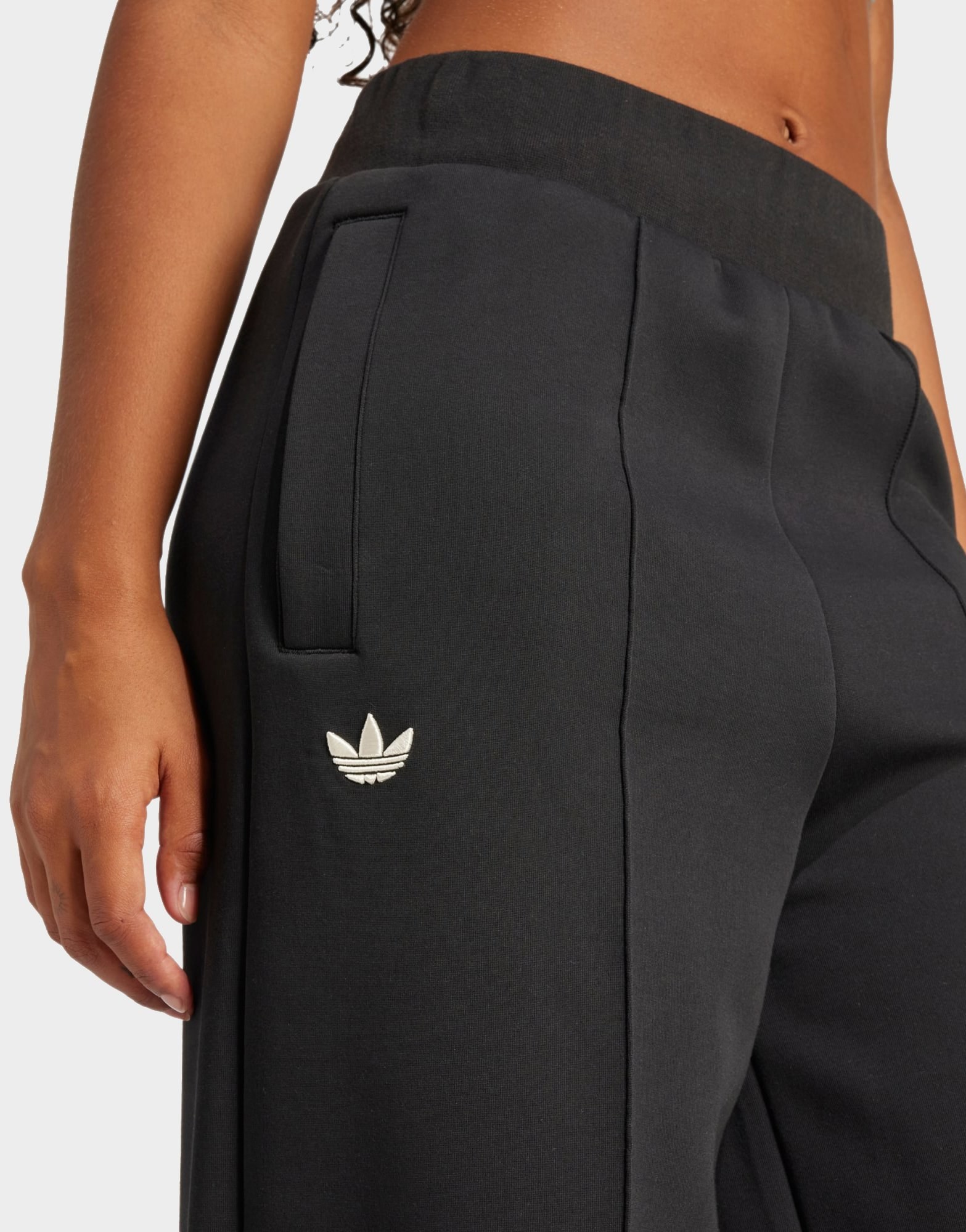 adidas Adicolor Neuclassics Trainingshose