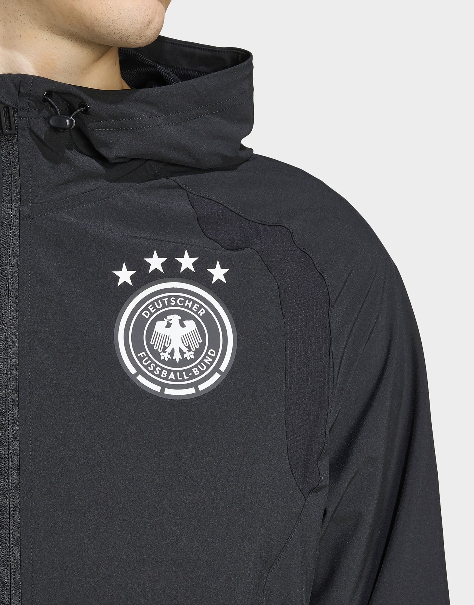 adidas Deutschland Tiro Travel Windbreaker, Durchgehender Reißverschluss