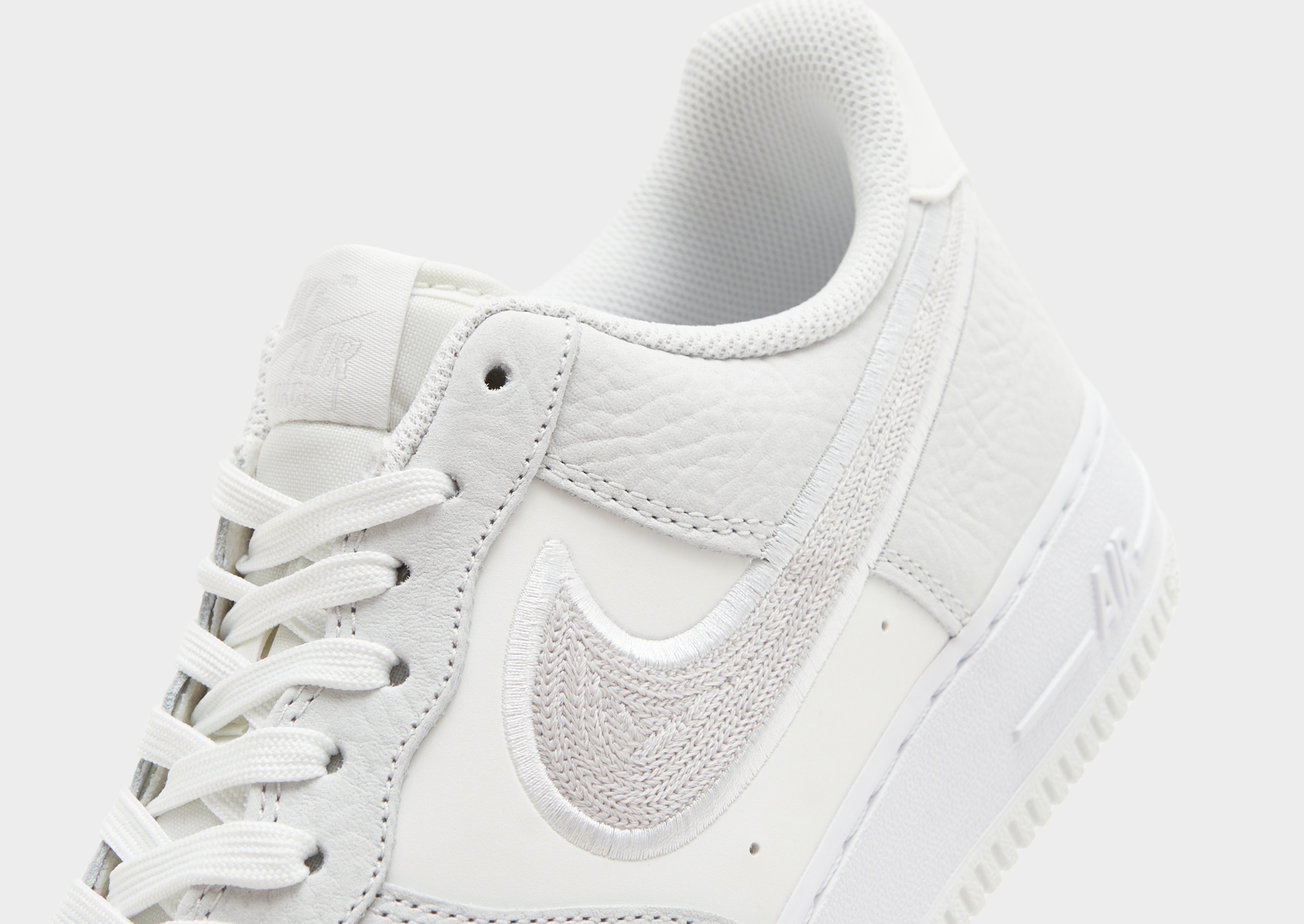 Nike Air Force 1 '07 LV8