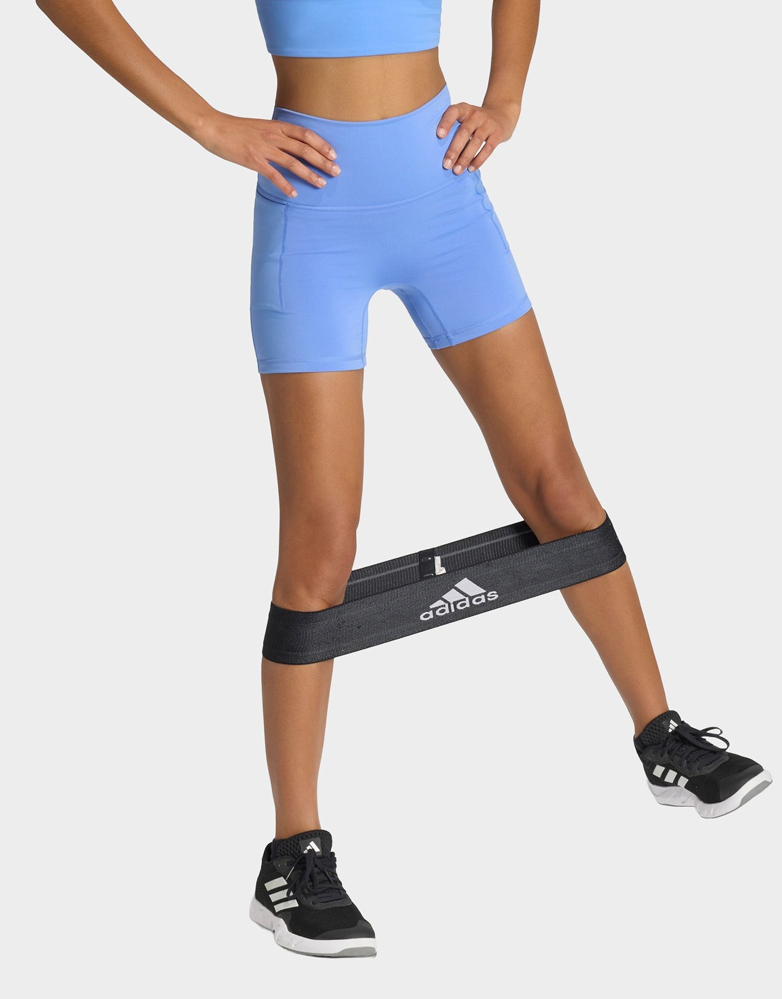 adidas 3-streifen Studio All Me Booty Leggings, Kurz