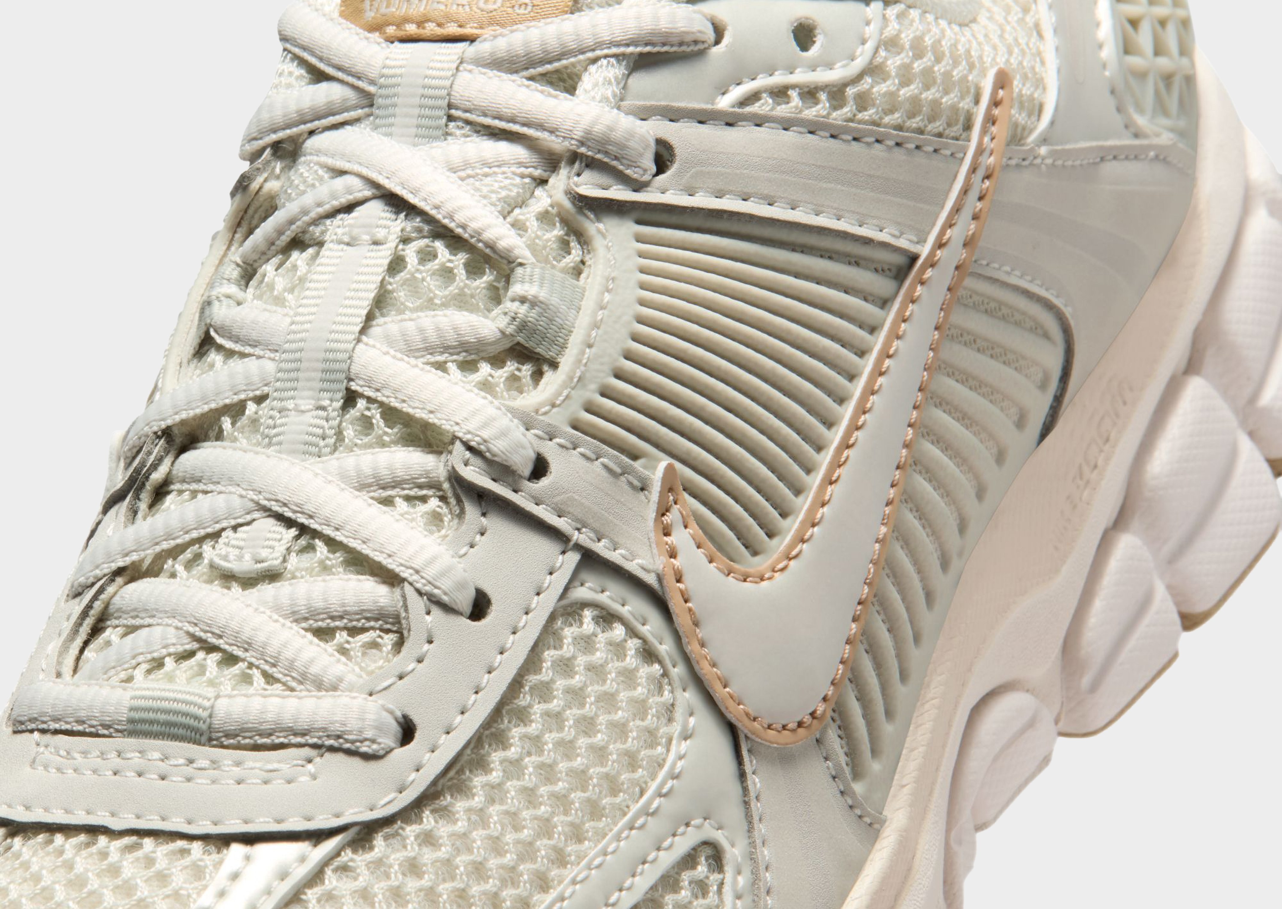 Nike WOMEN'S SHOES WITH