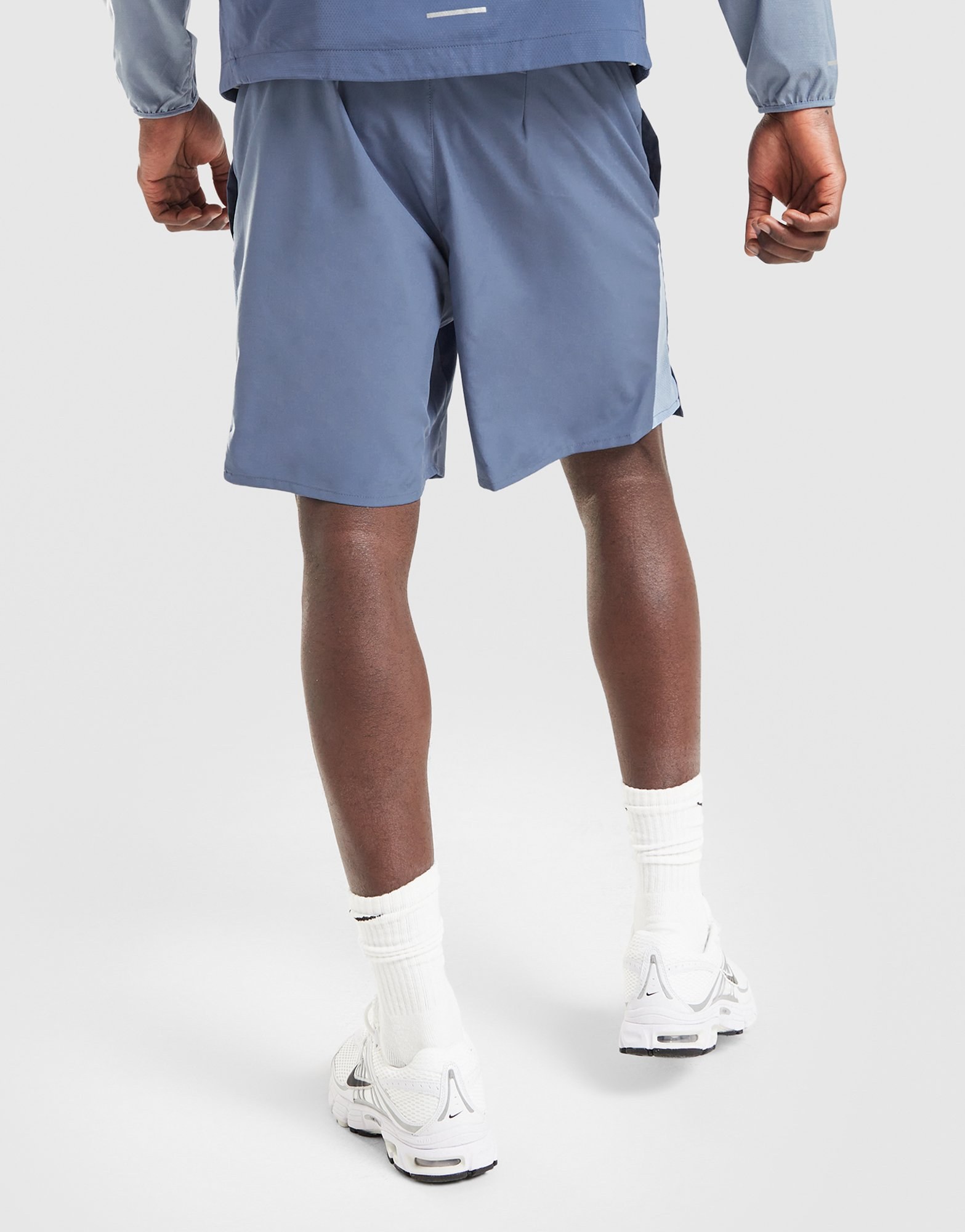 Nike Challenger 7" Shorts