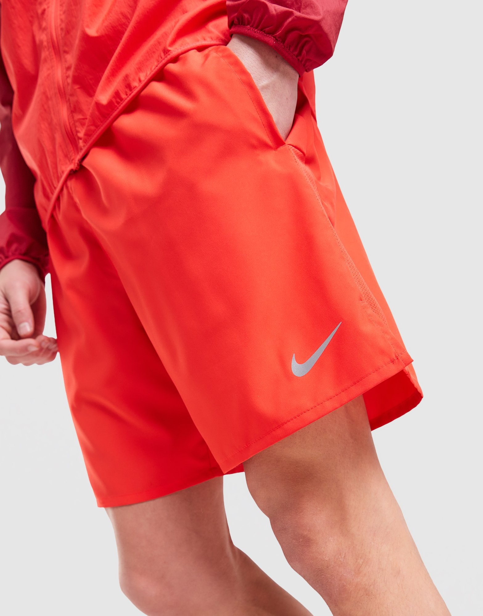 Nike Challenger 7" Shorts