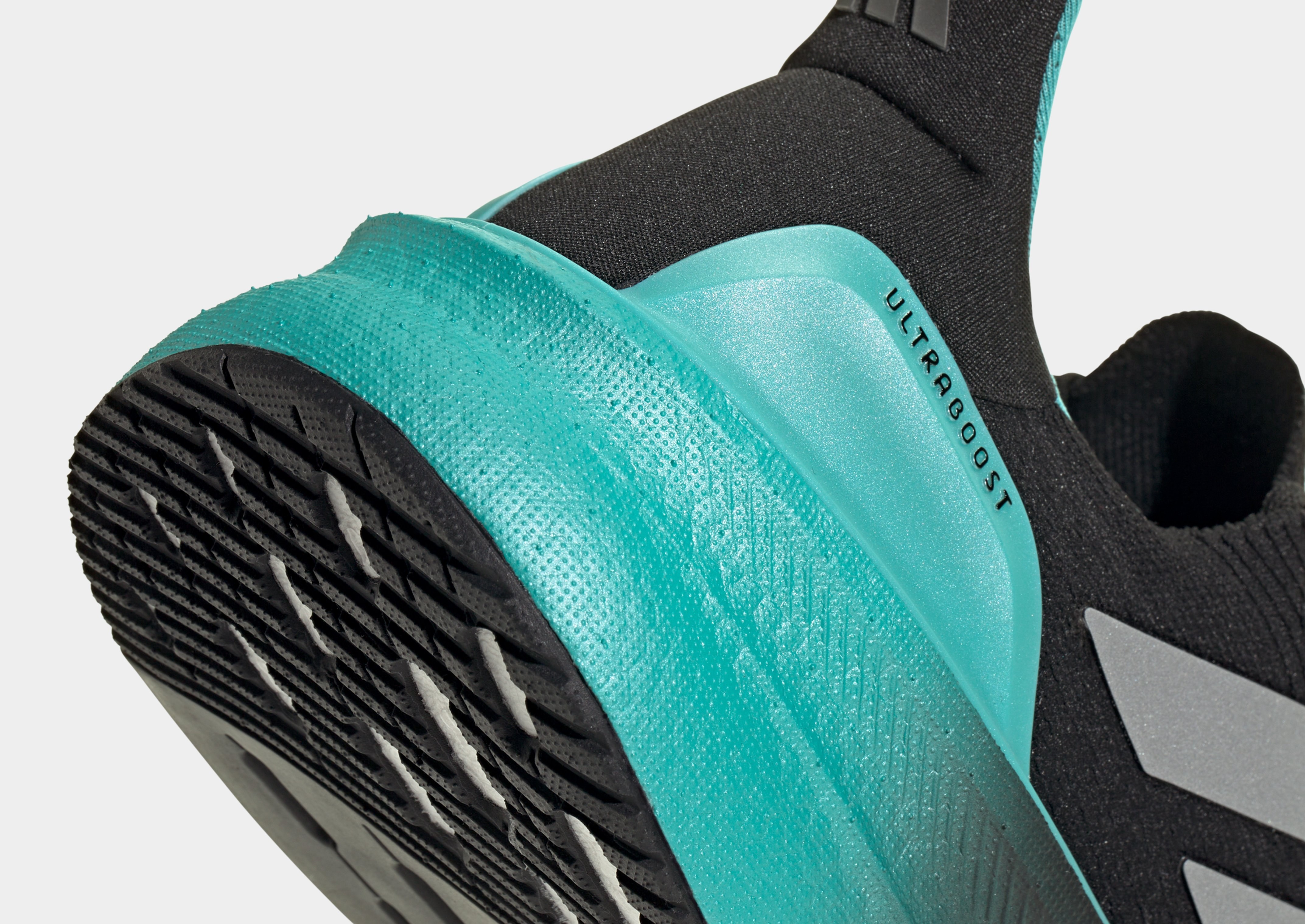adidas Ultraboost 5 Mercedes Amg Petronas F1 Team Schuh