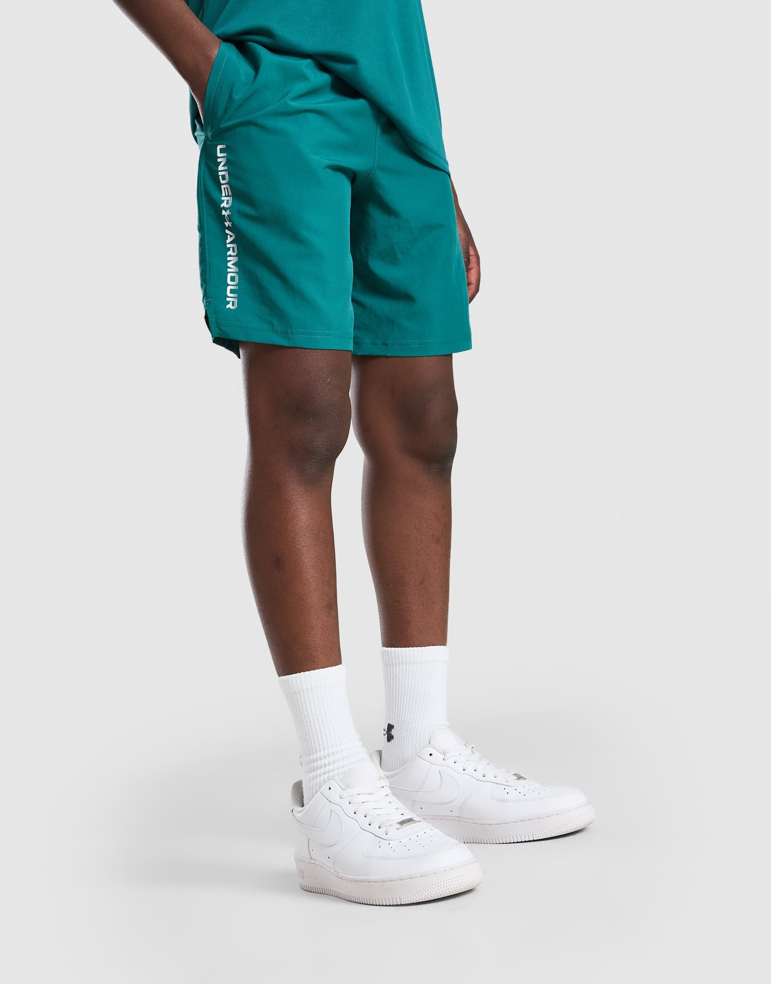 Under Armour Tech Woven Wordmark Shorts für Jungen