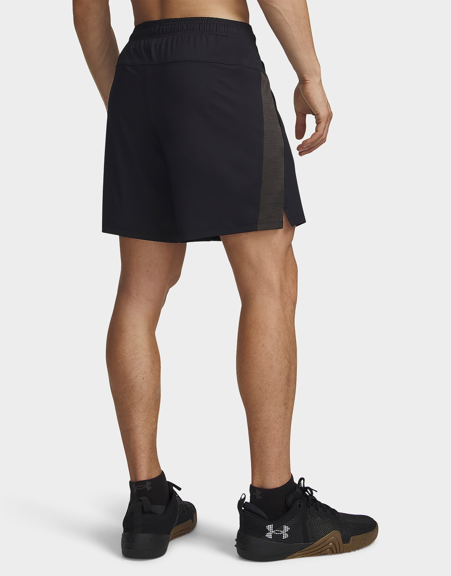 Under Armour Under Armour Shorts Tech Vent 7in Shorts NEW