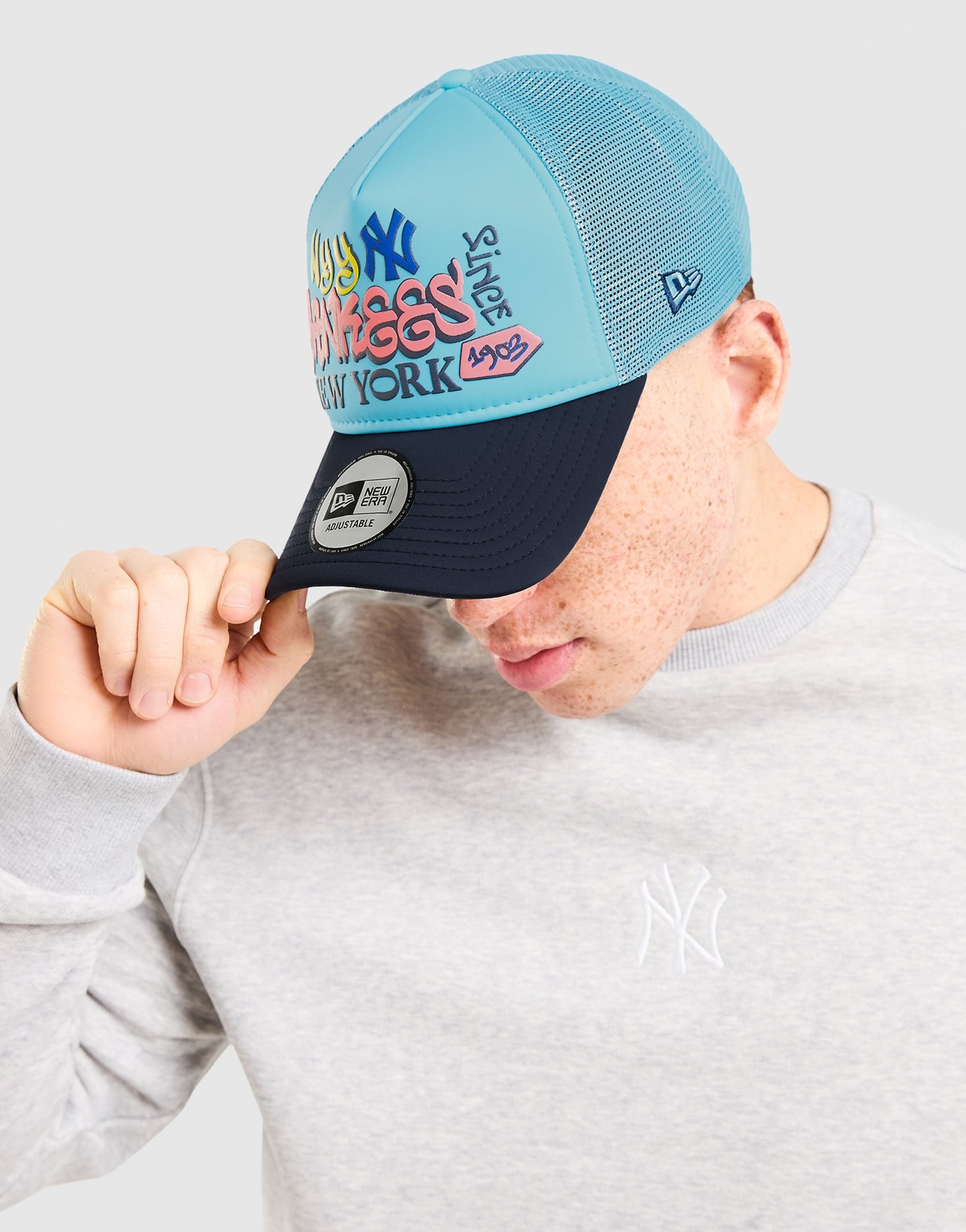 New Era MLB New York Yankees Graffiti Trucker Cap