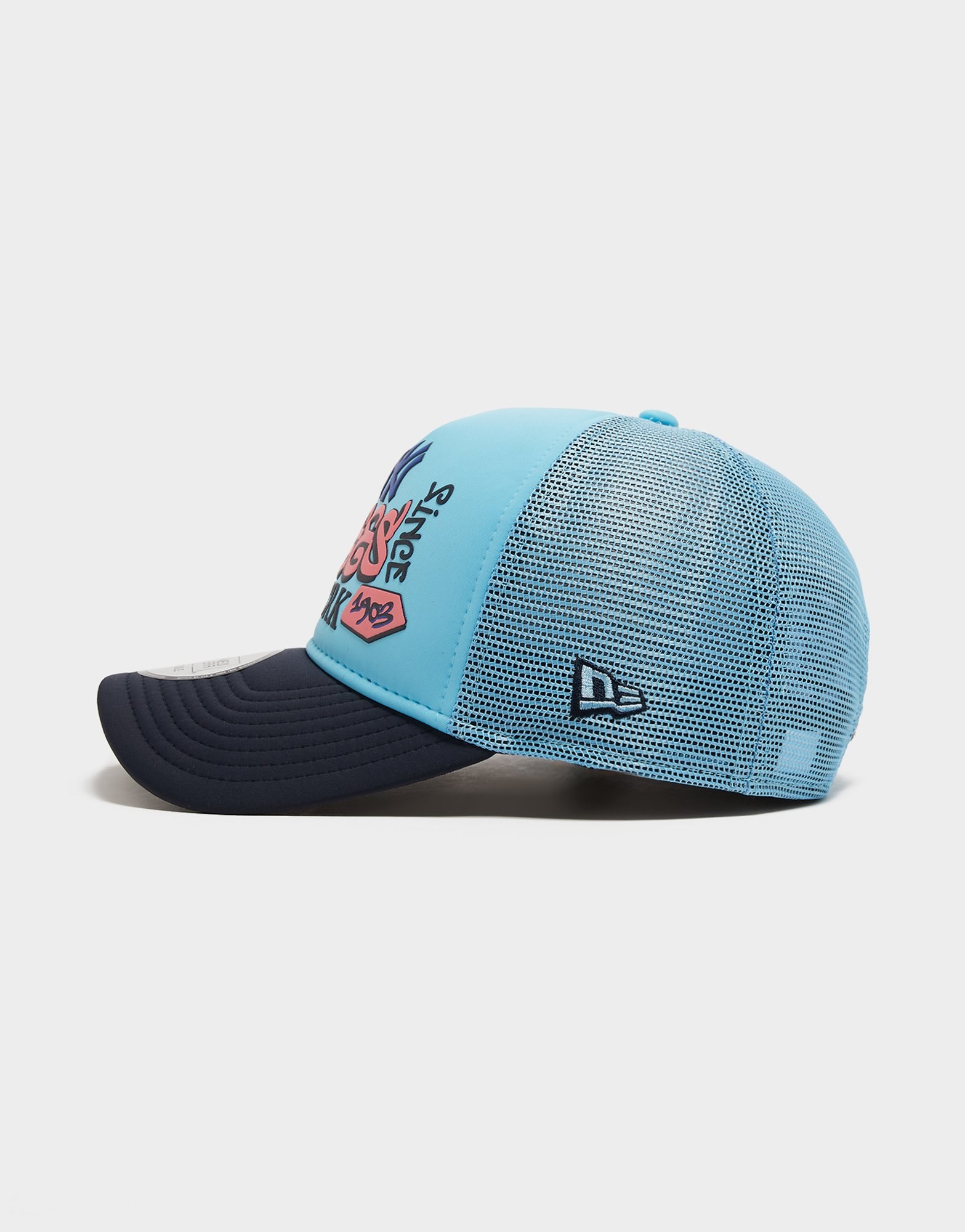 New Era MLB New York Yankees Graffiti Trucker Cap