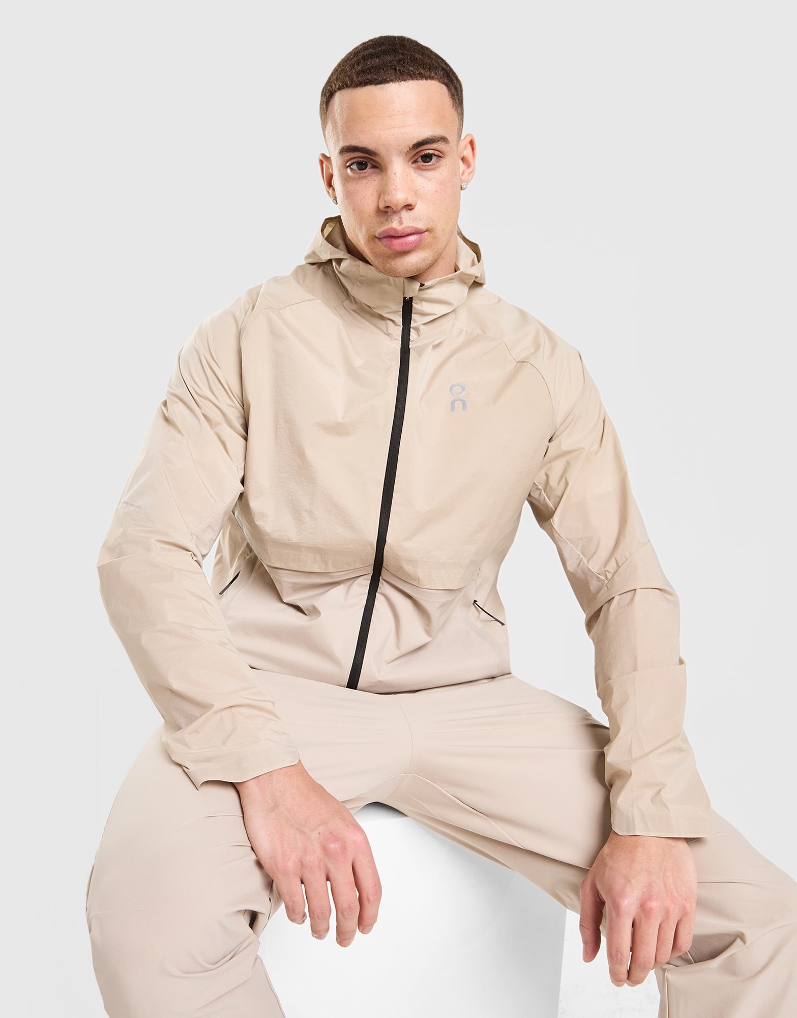 On Running Core Hooded Jacke