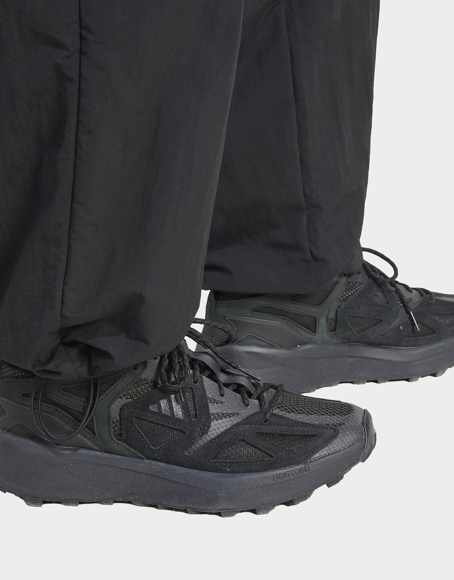 adidas Hose Essential Small Logo Woven Open Hem