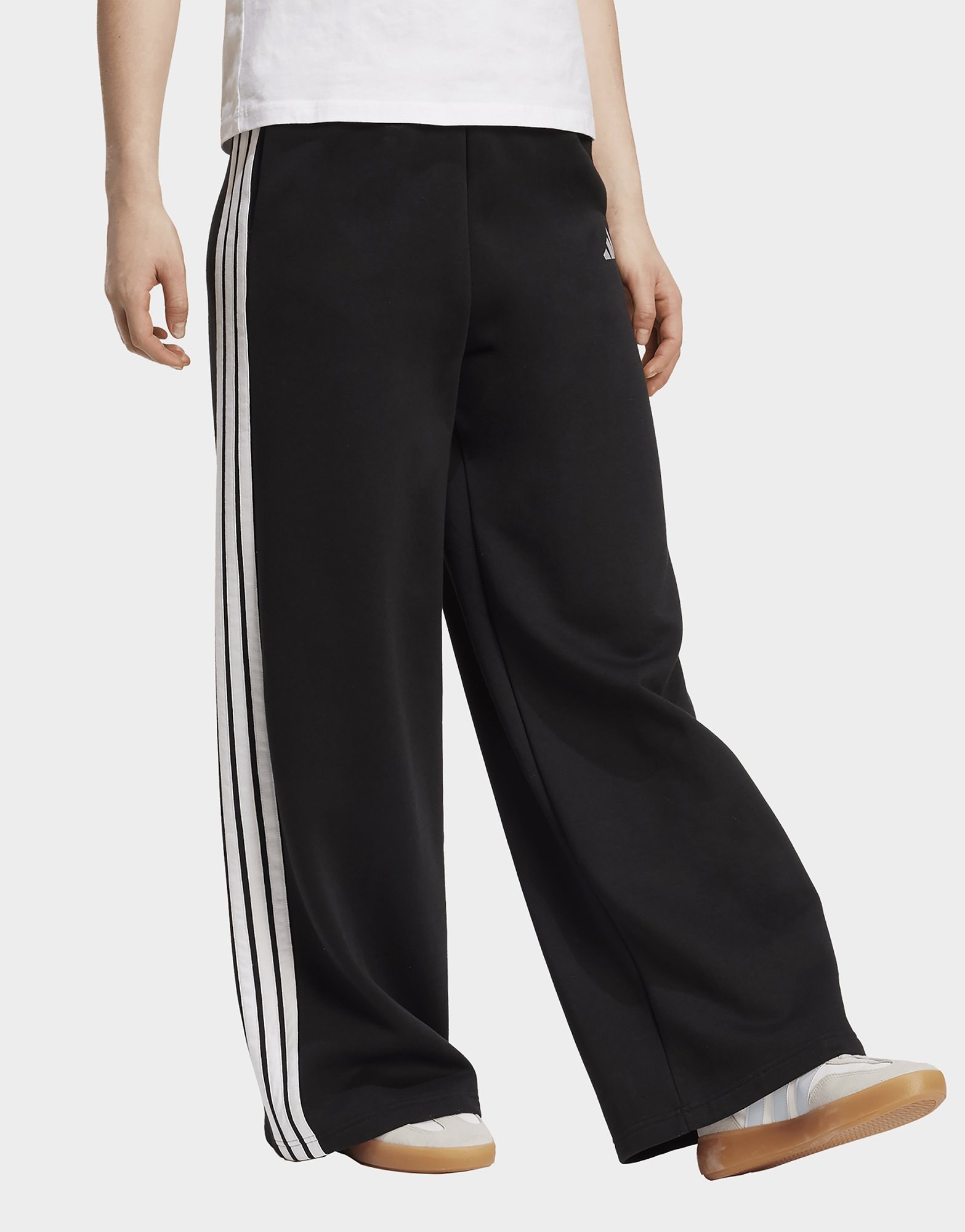 adidas 3-Streifen Fleecehose, weit geschnitten