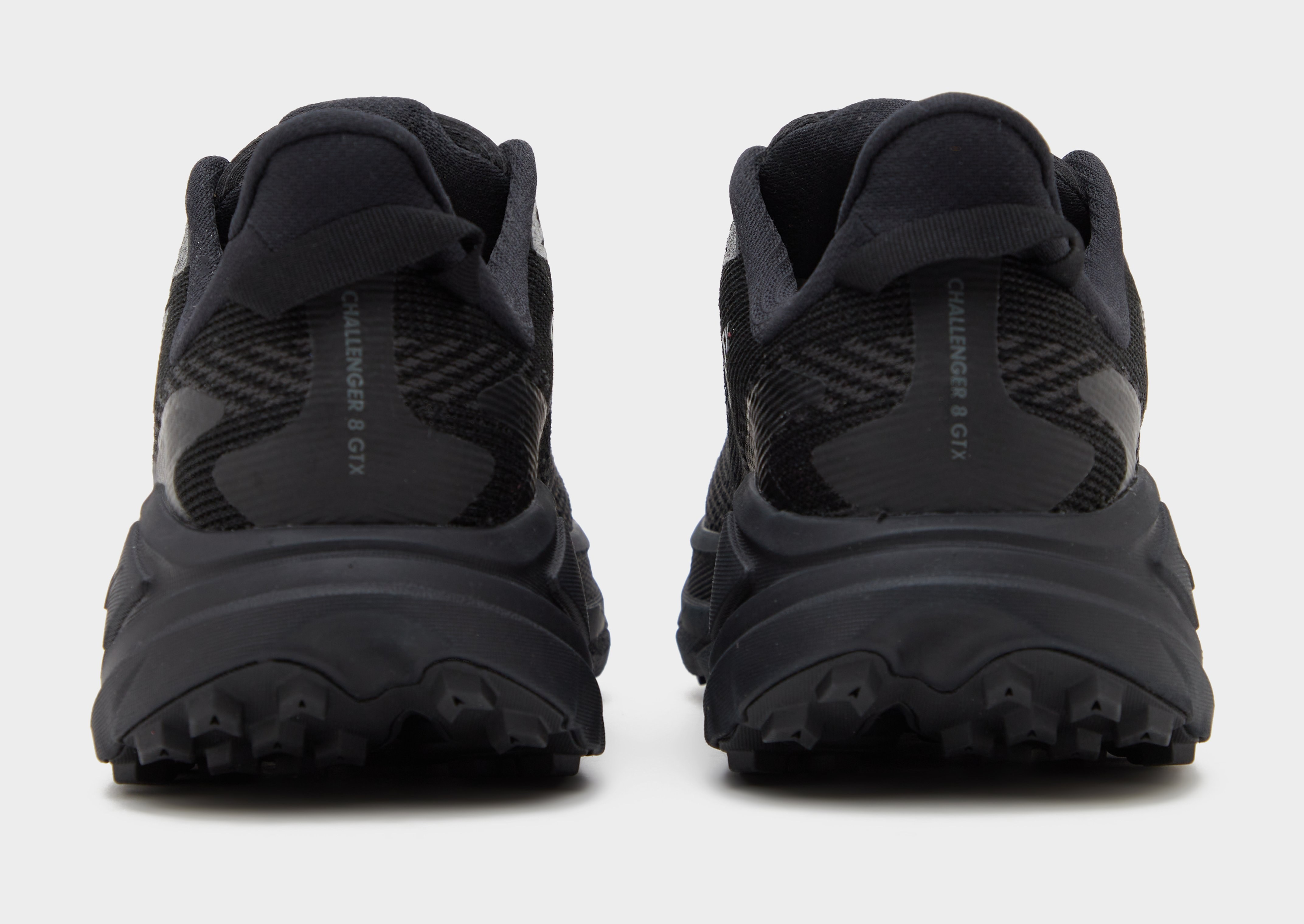 HOKA Challenger 8 GORE-TEX