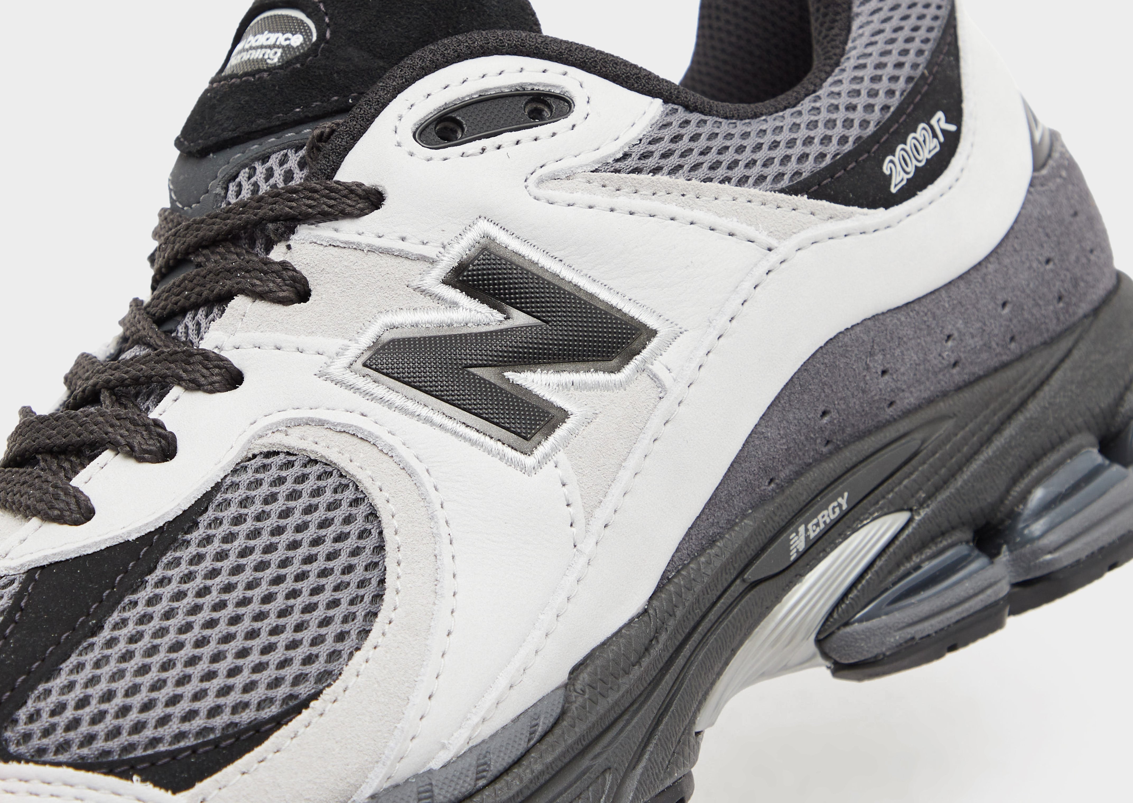 New Balance 2002R