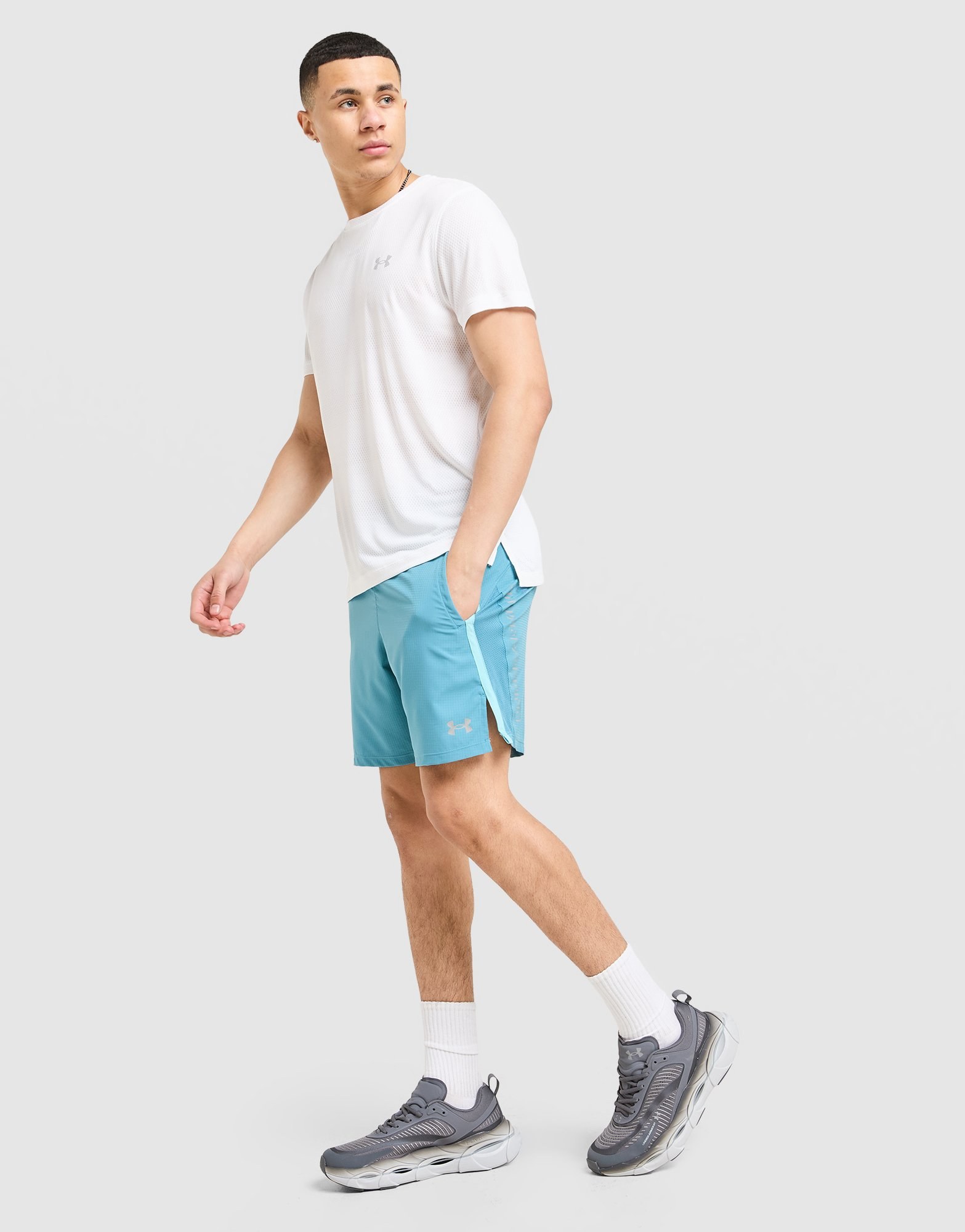 Under Armour Launch Shorts , 17,78 cm